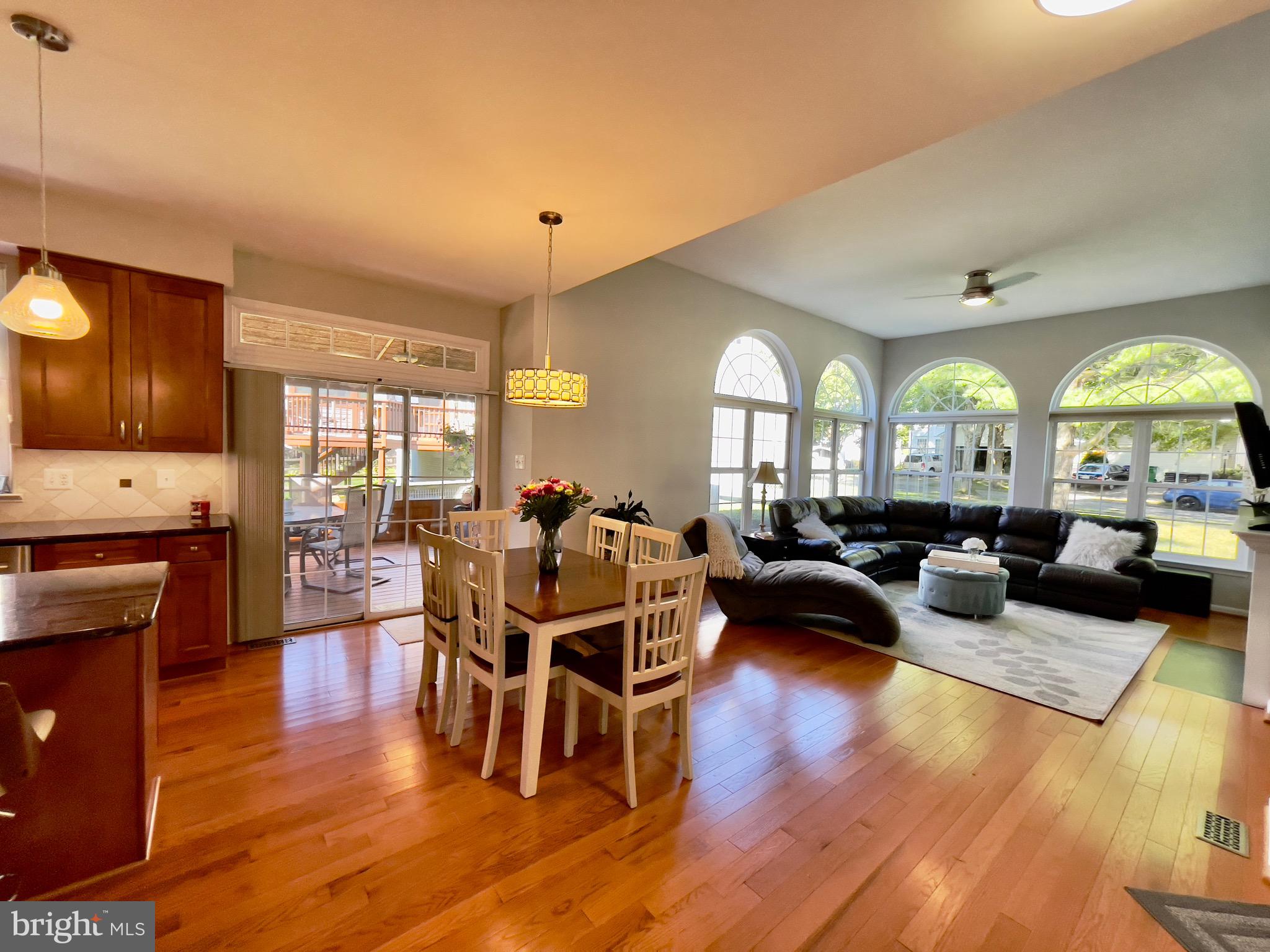 RIVER HILL - Residential