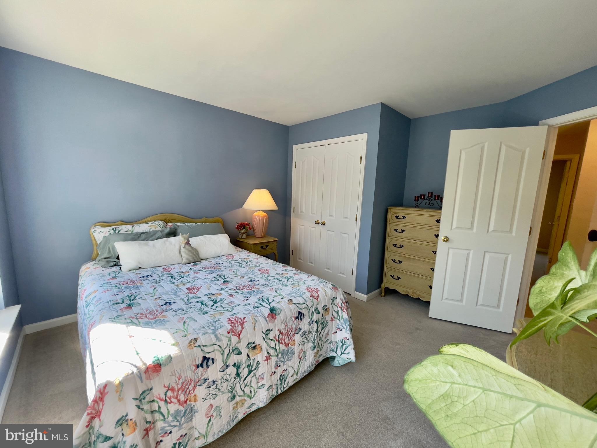 RIVER HILL - Residential