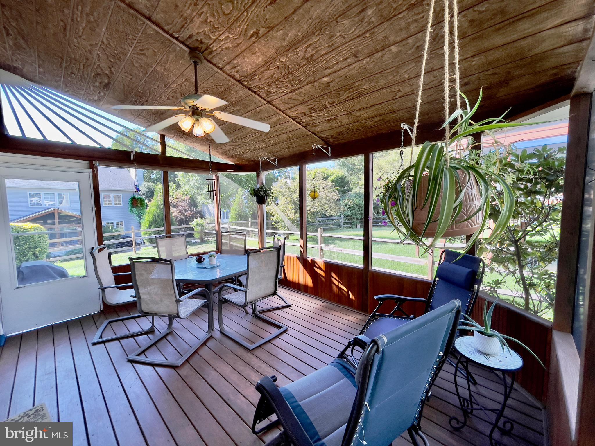 RIVER HILL - Residential