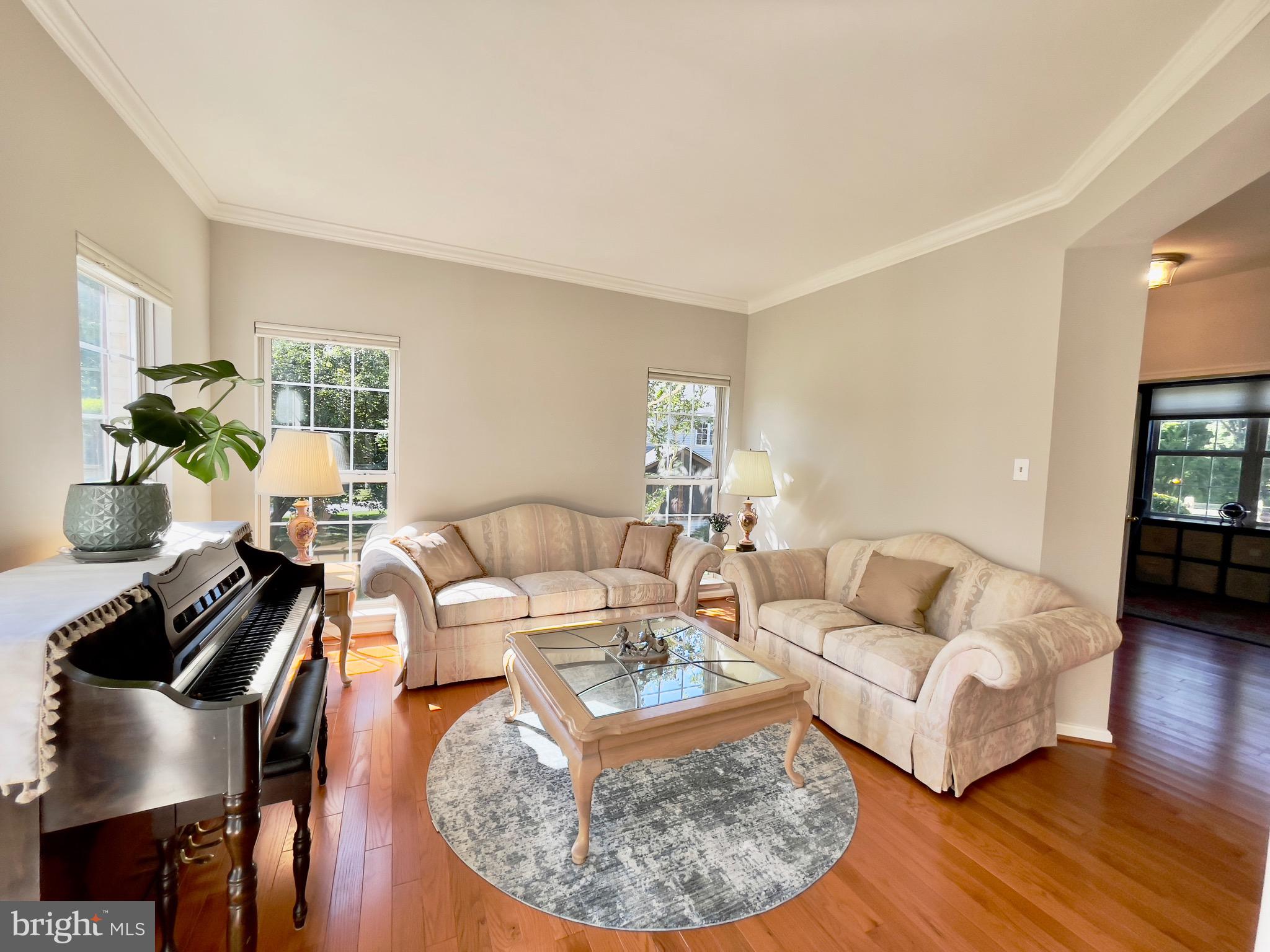 RIVER HILL - Residential