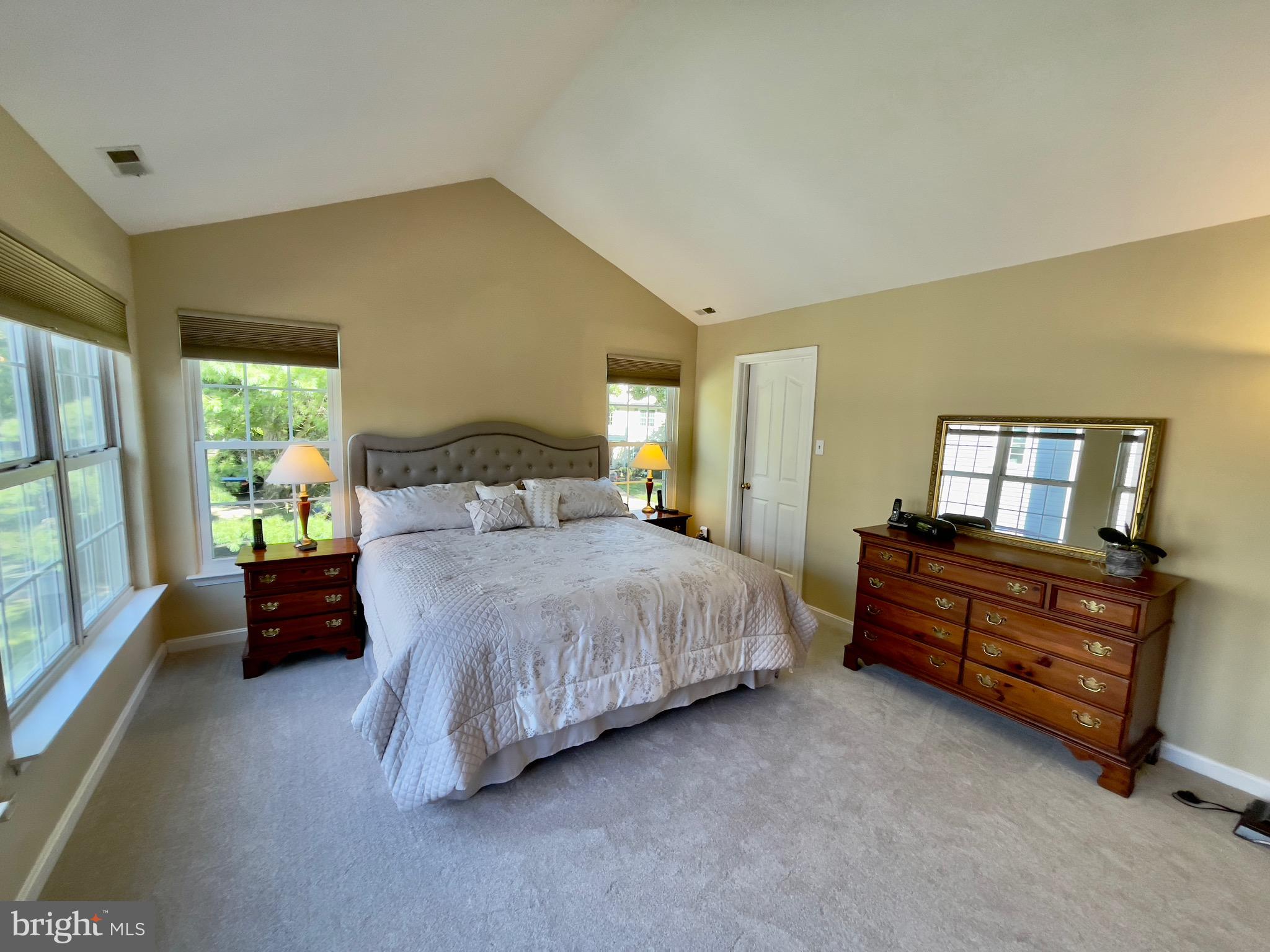 RIVER HILL - Residential