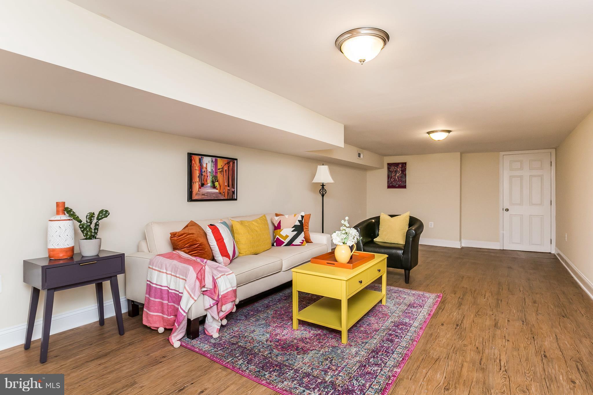 CHARLES VILLAGE - Residential