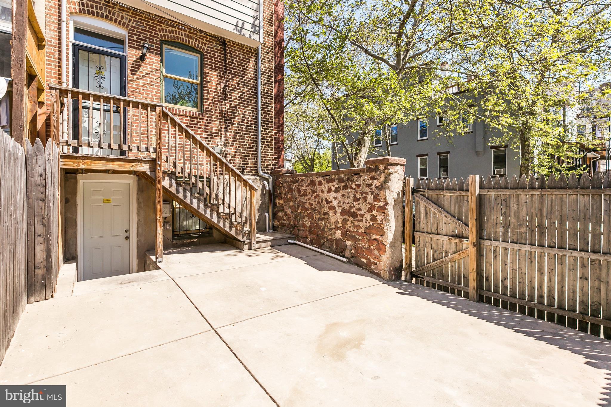 CHARLES VILLAGE - Residential