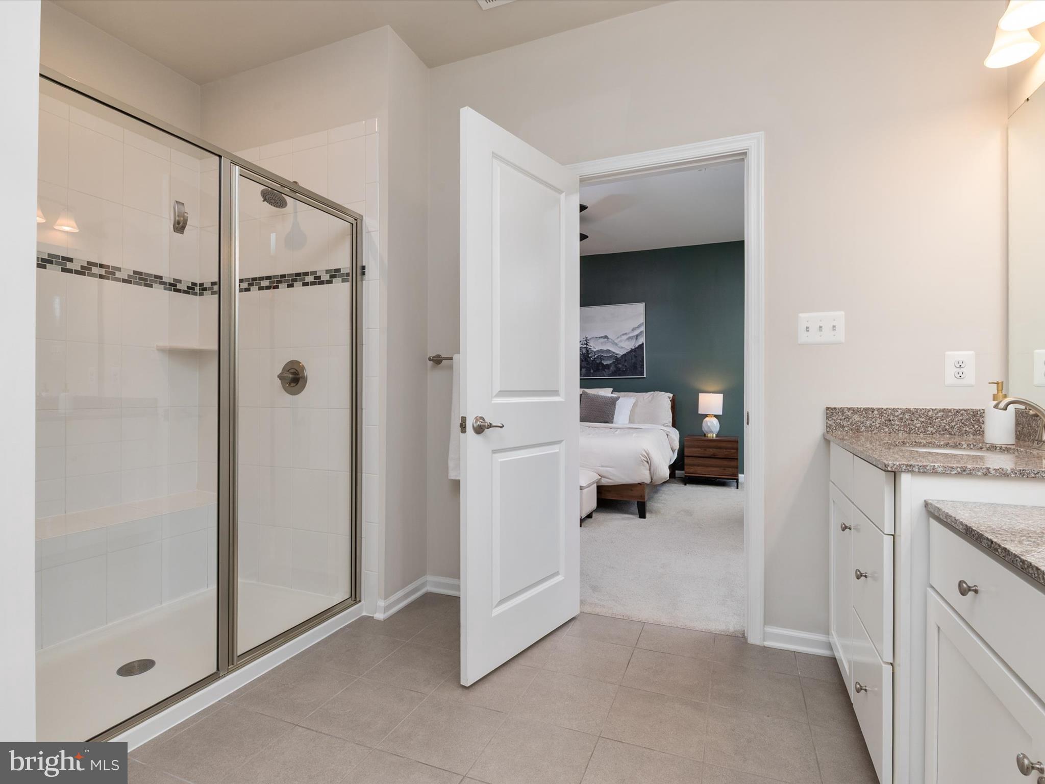 PONDVIEW - Residential