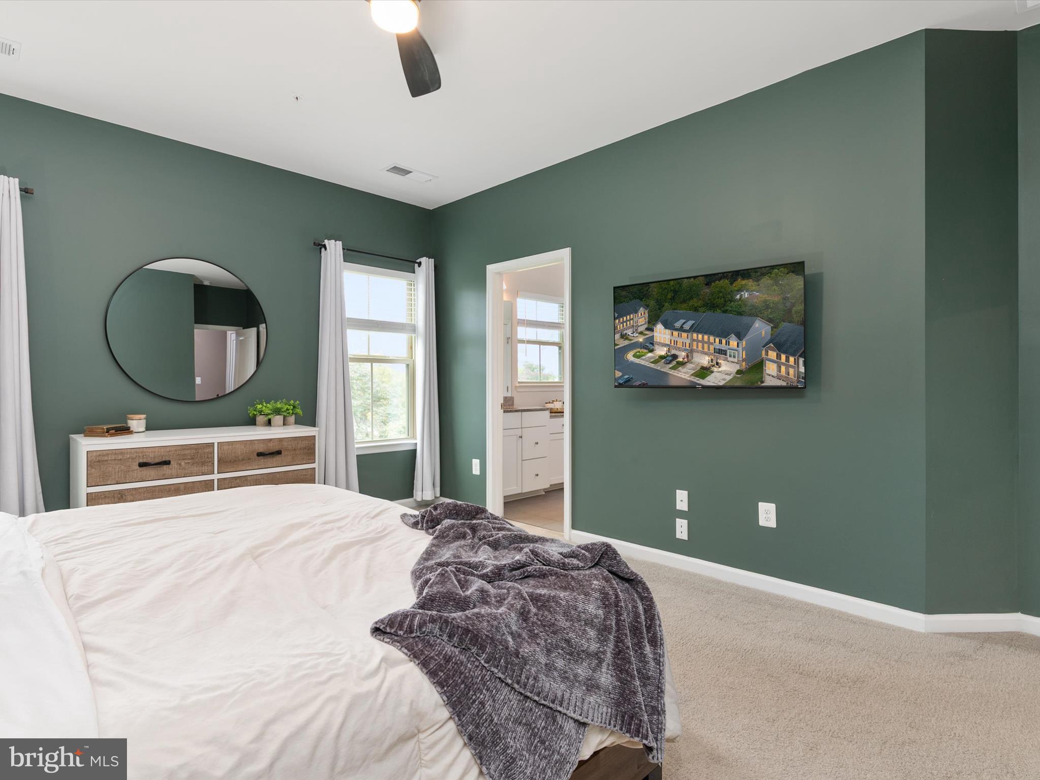 PONDVIEW - Residential