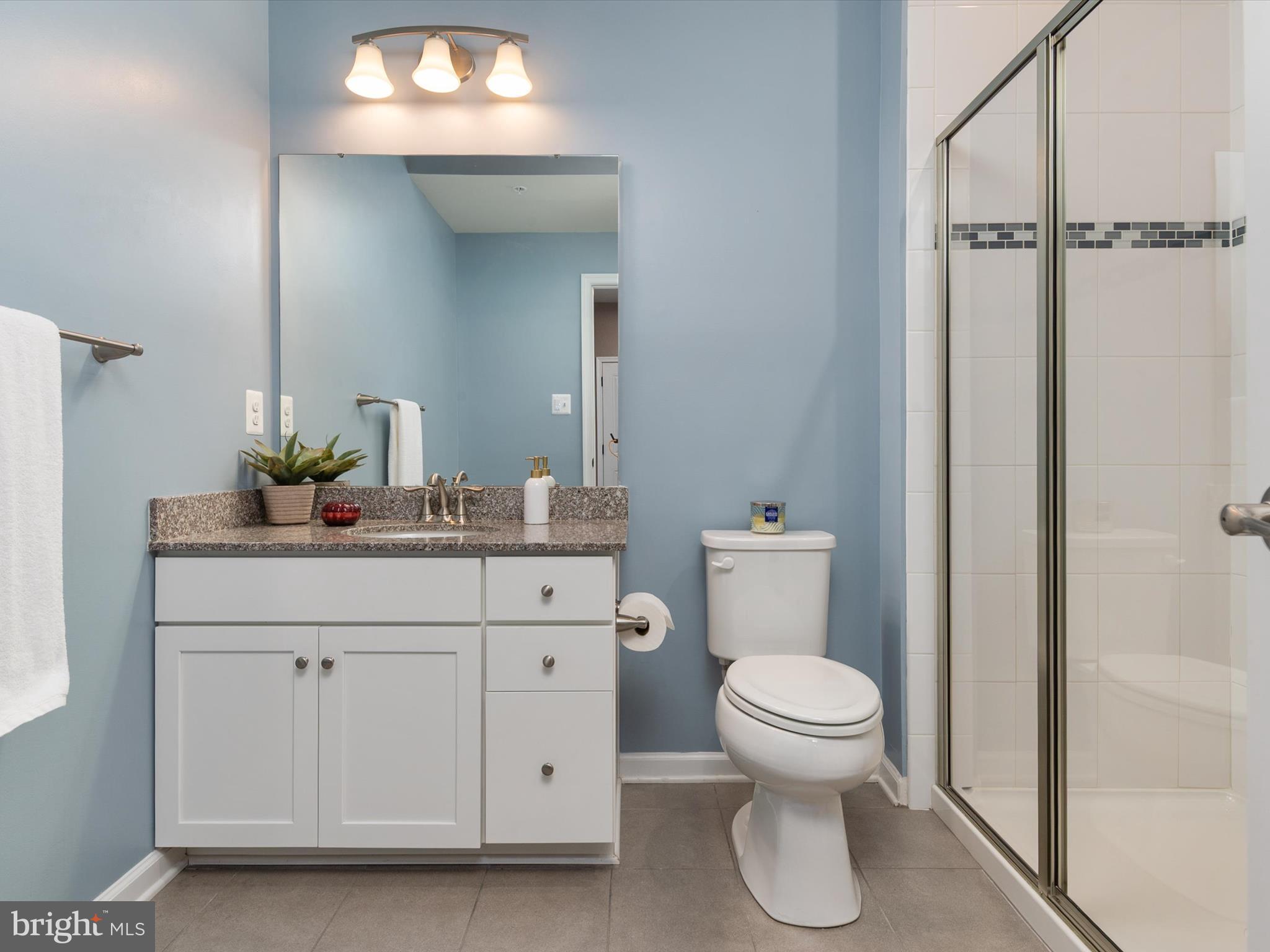 PONDVIEW - Residential