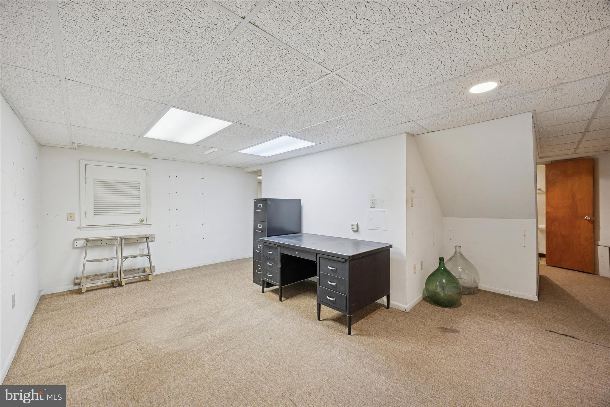 SCHOOL SIDE MANOR - Residential