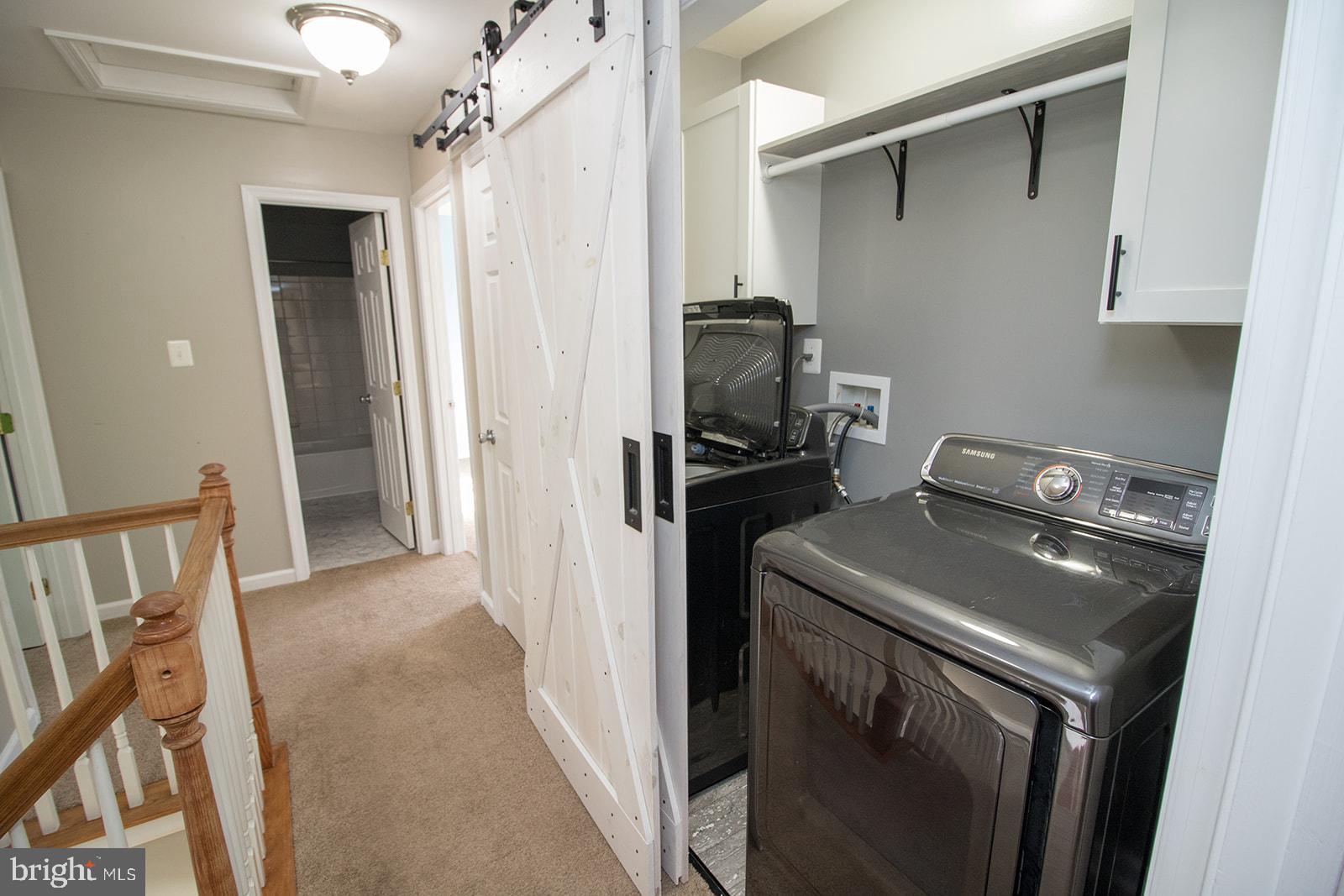 COUNTRY LAKES - Residential