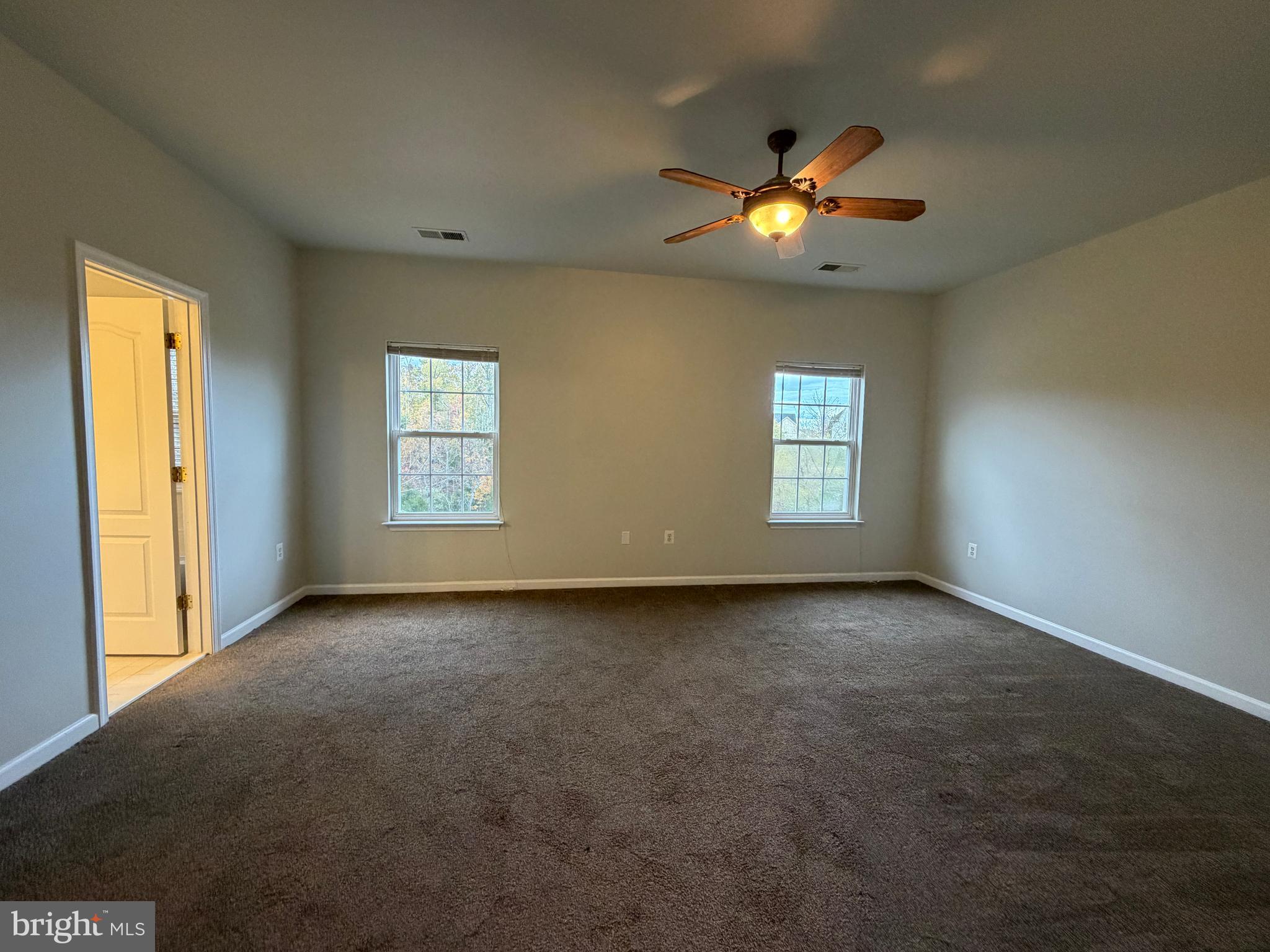 WAKELAND MANOR - Residential Lease