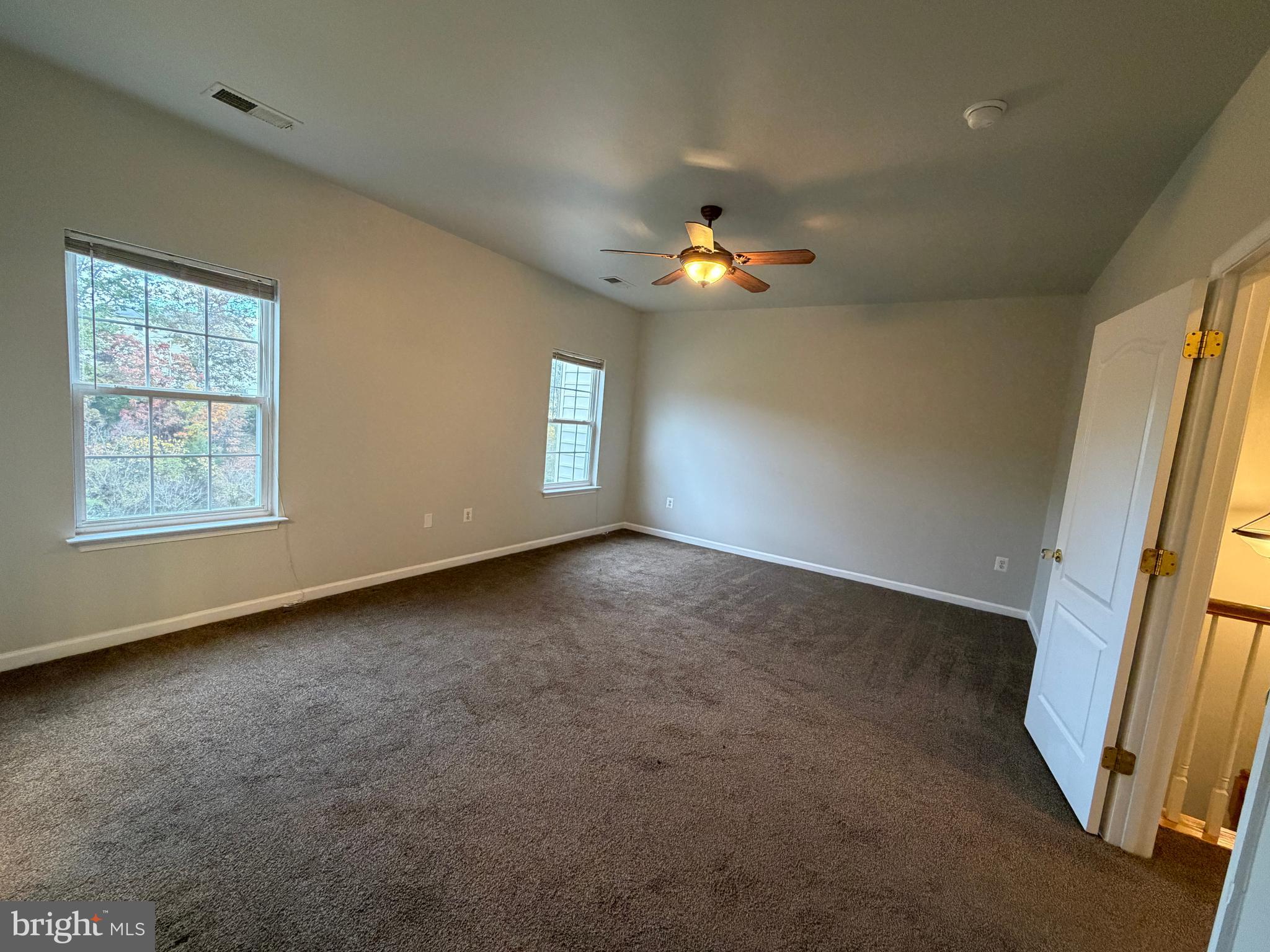 WAKELAND MANOR - Residential Lease