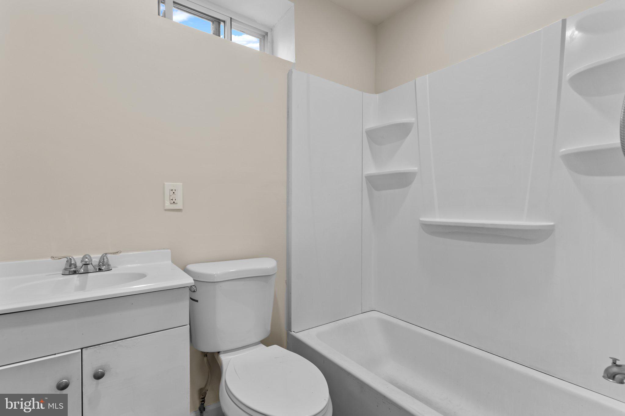 KENSINGTON - Residential