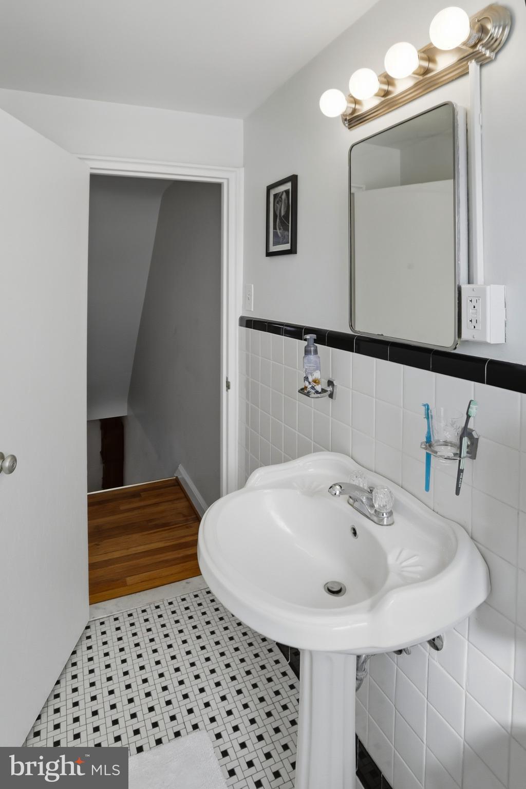 MAPLE GARDENS - Residential