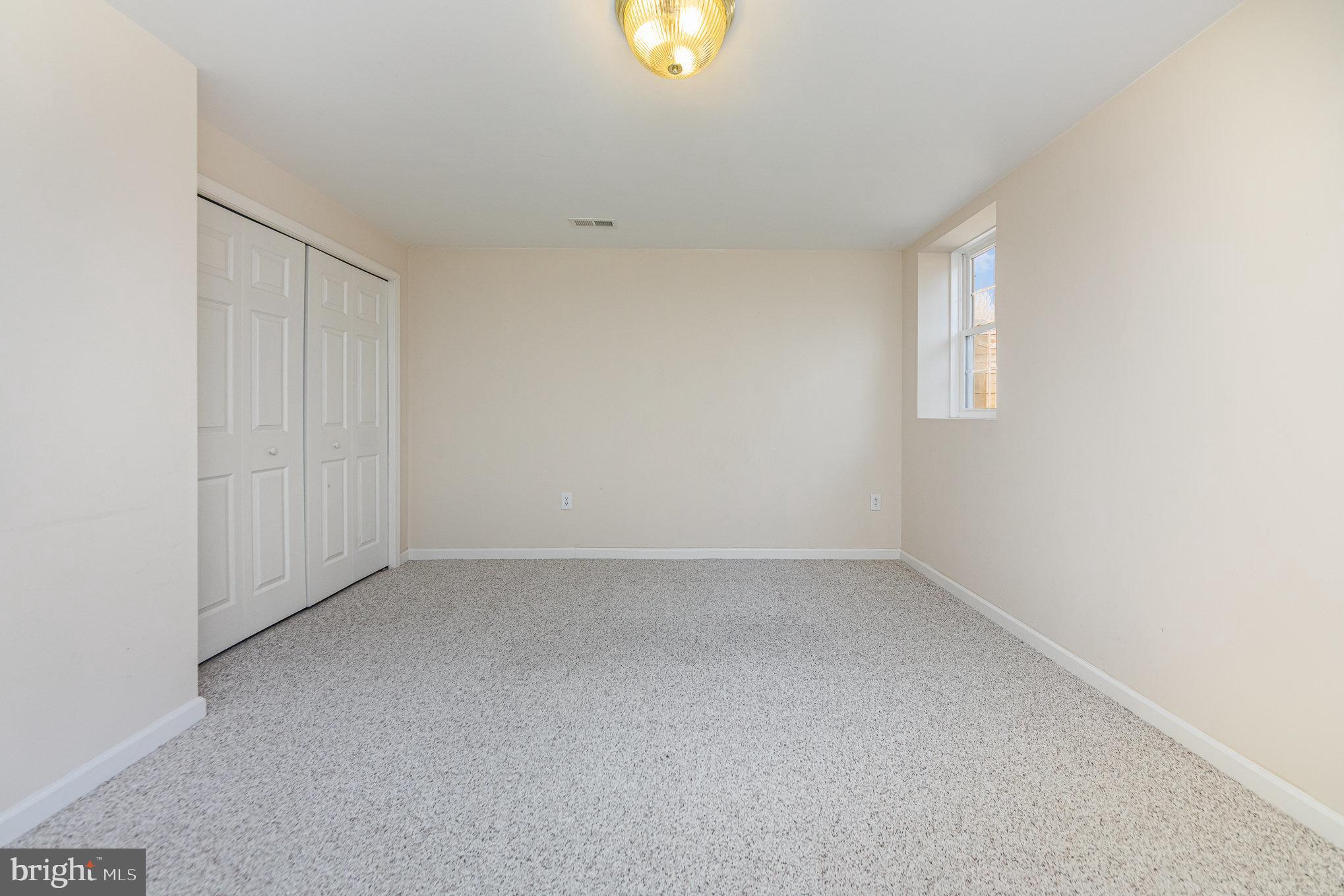 SALEM FIELDS - Residential