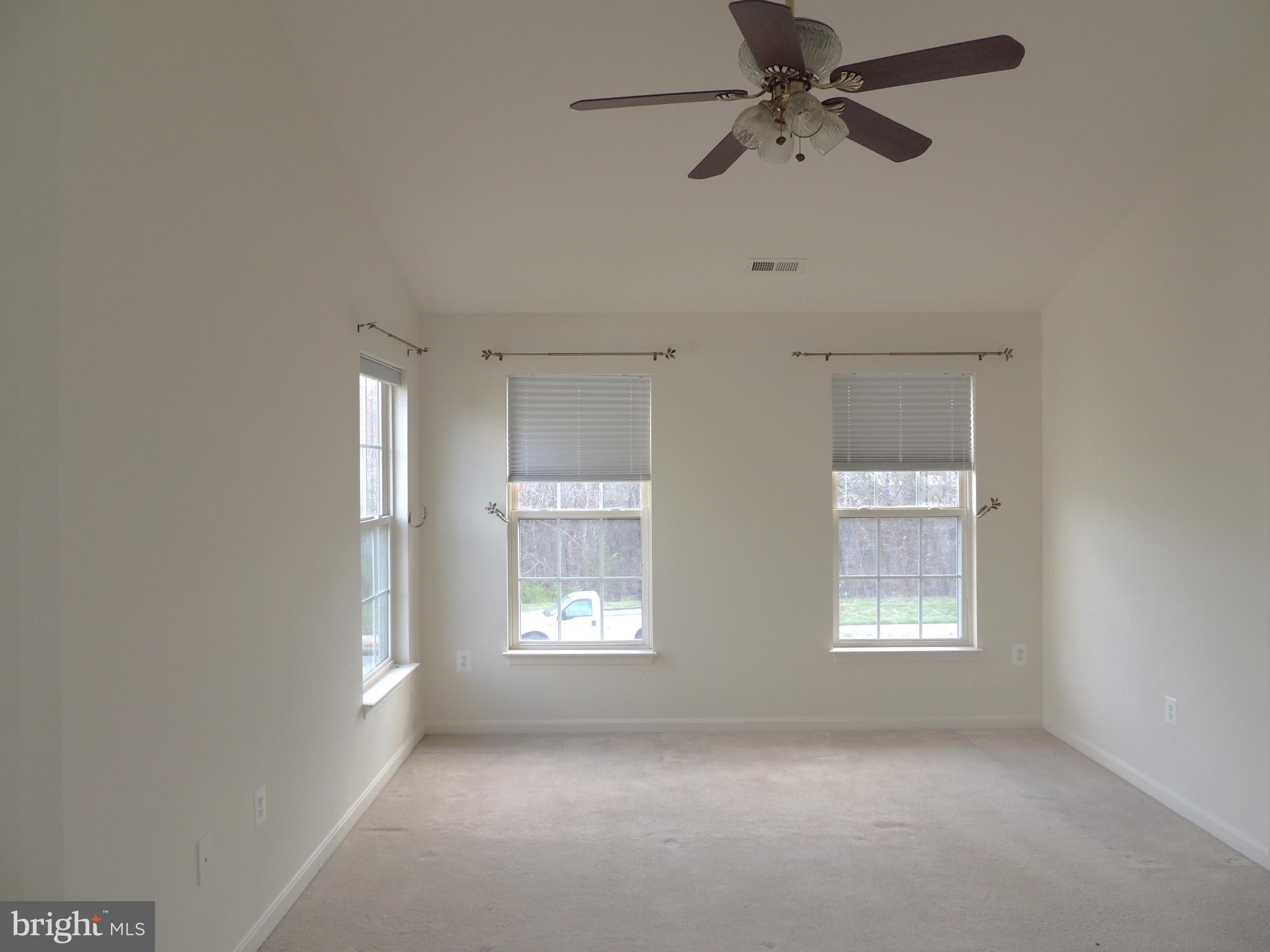 SALEM FIELDS - Residential