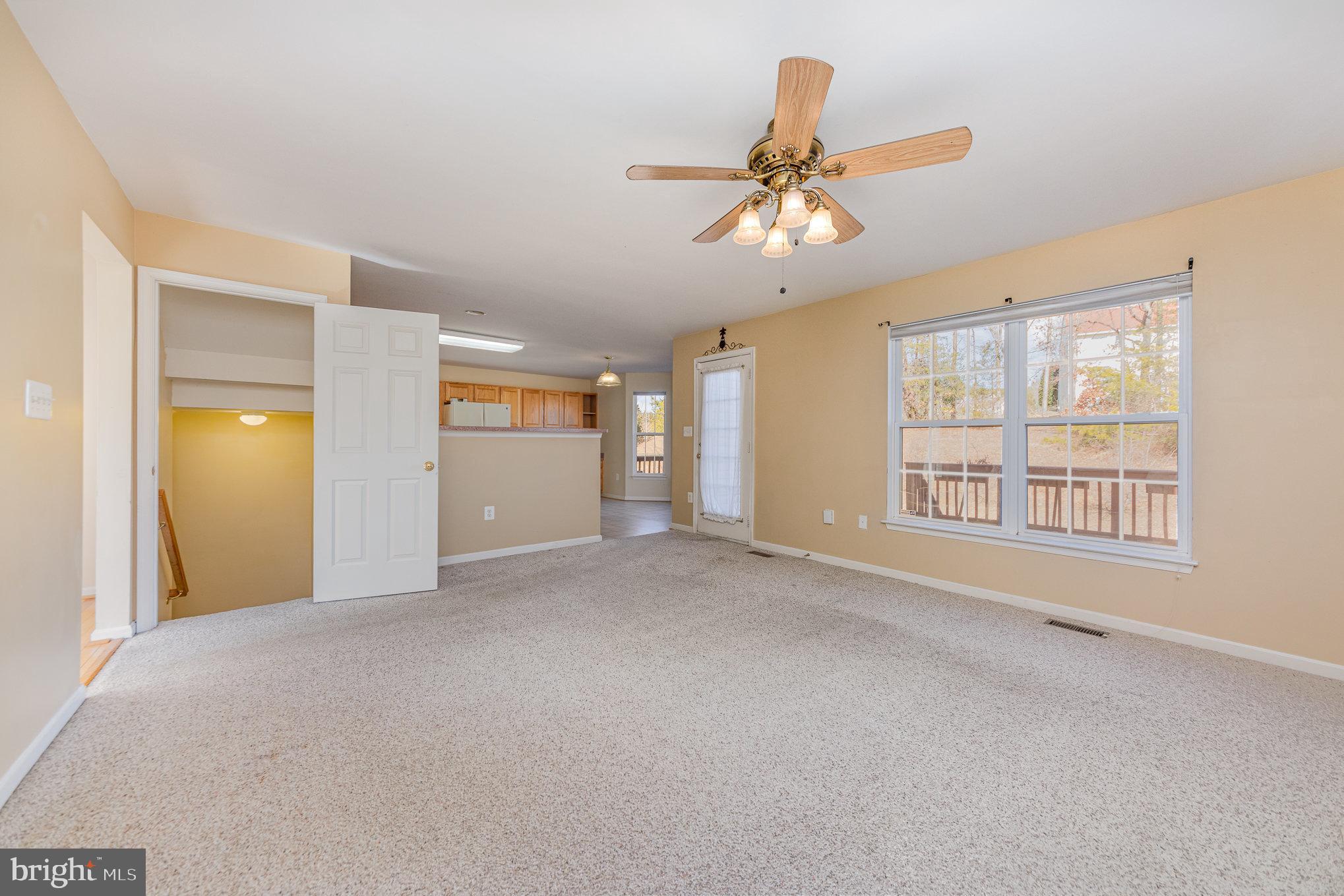 SALEM FIELDS - Residential