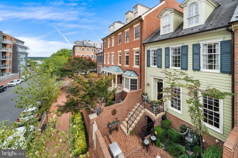 Photo of 58 Wolfe Street #14B, ALEXANDRIA, VA 22314 (MLS # VAAX2064780)