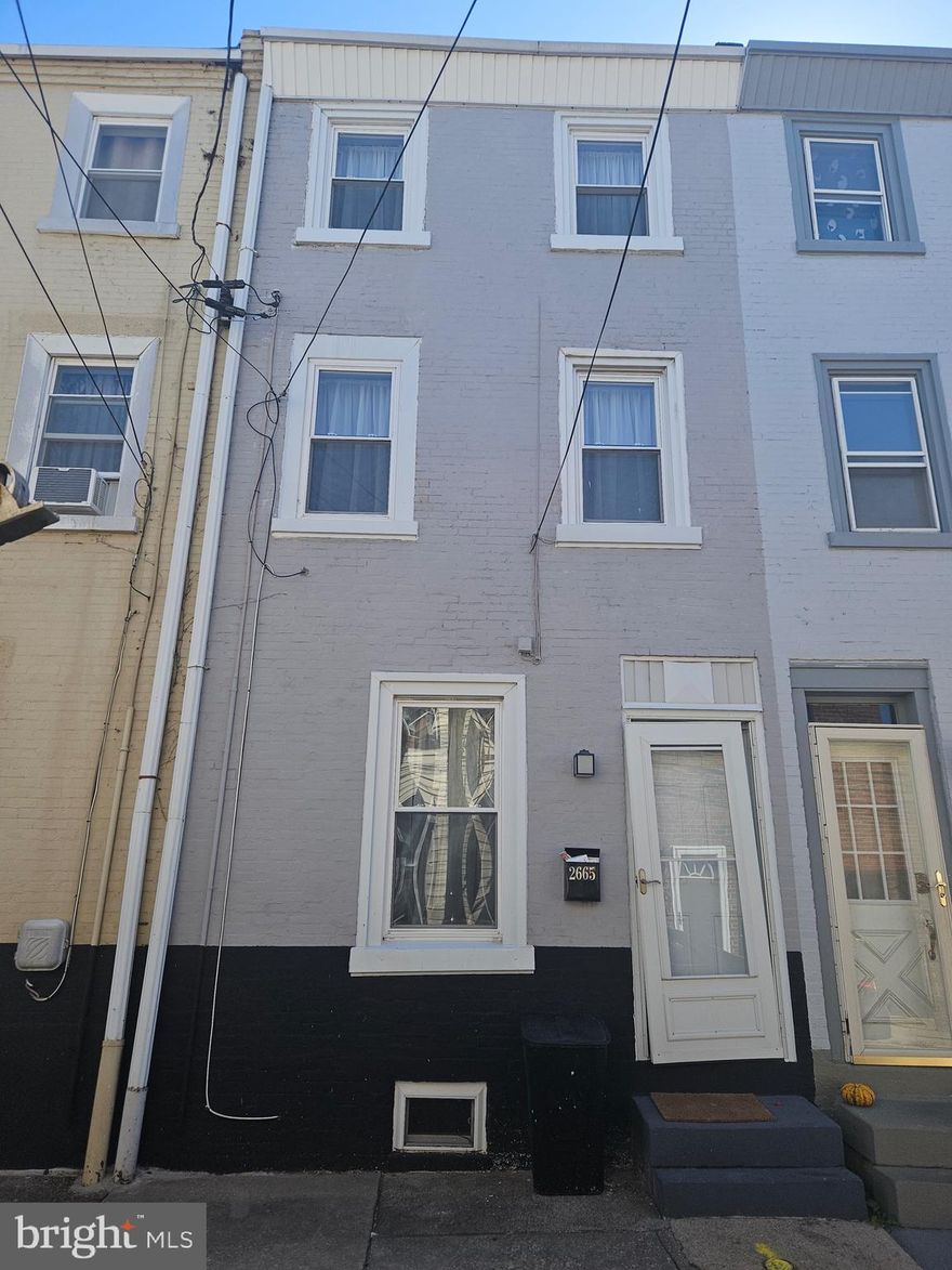 This 2 bedroom 1 bath home nestled near the vibrant neighborhoods of Port Richmond. Close to restaurants and shopping. Upgraded flooring throughout. Newer kitchen and bathroom. It is an ideal investment opportunity or perfect for a starter home for a young family. Enjoy the convenience of nearby amenities!

Requirements: Applicants to make 3x the monthly rent in verifiable net income, credit history to be considered, no evictions within the past 4 years, and must have a verifiable rental history with on-time rental payments