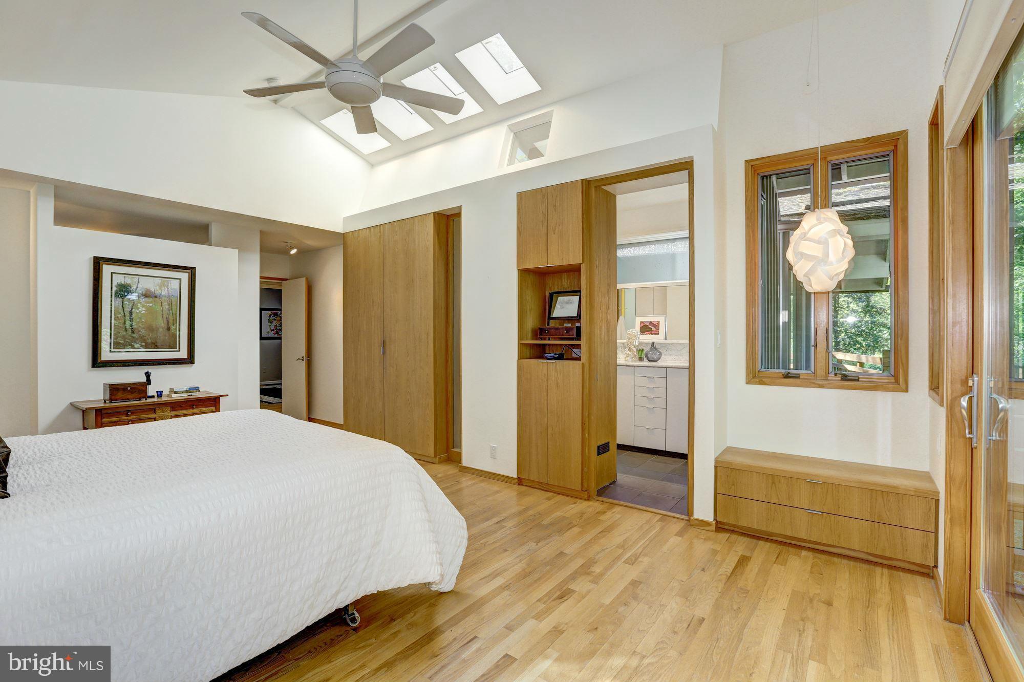 FLINT HILL - Residential