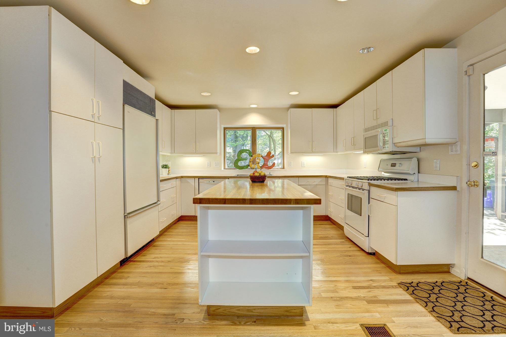 FLINT HILL - Residential