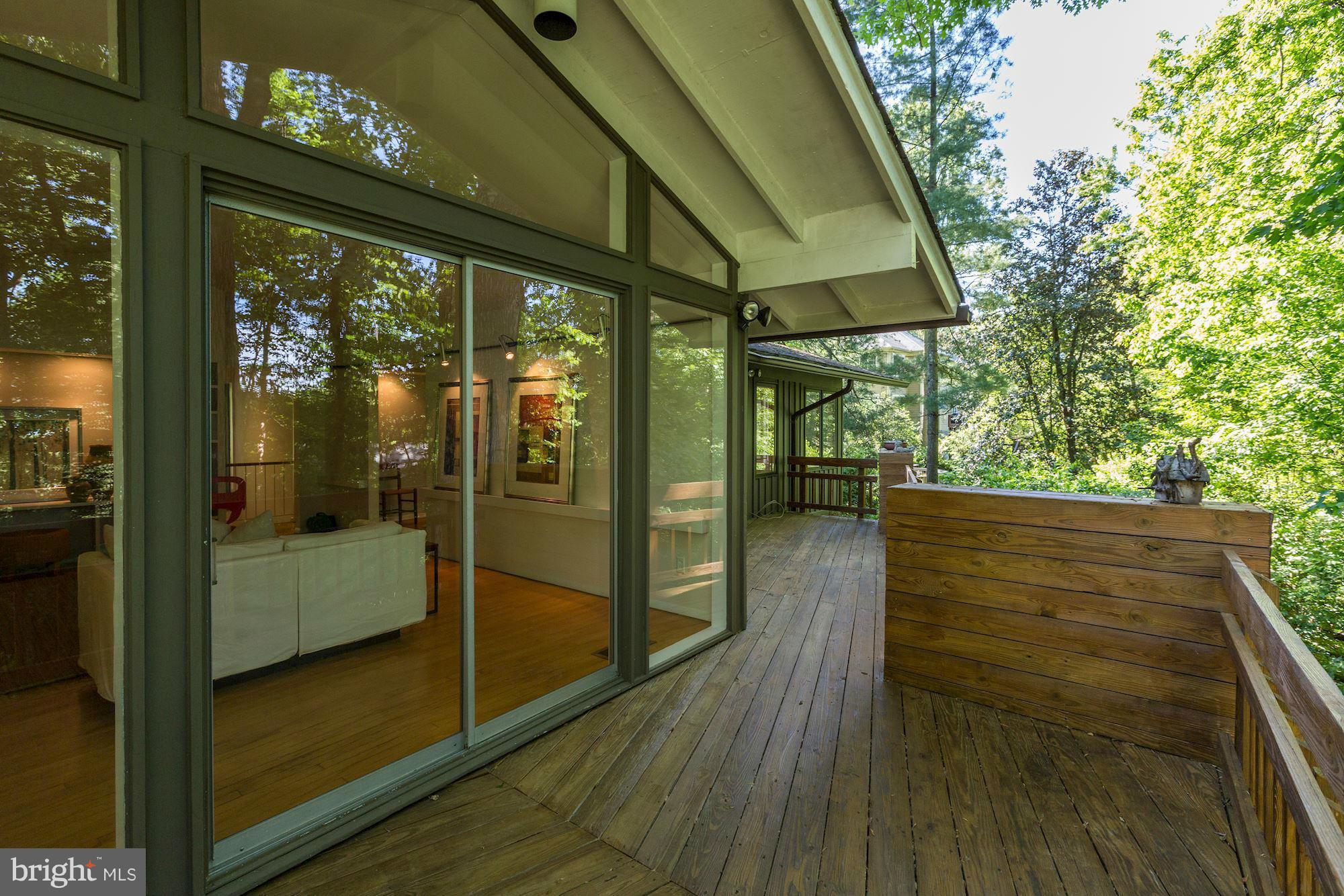 FLINT HILL - Residential