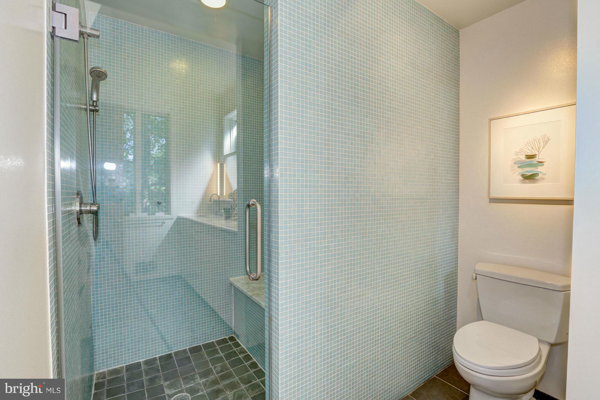 FLINT HILL - Residential