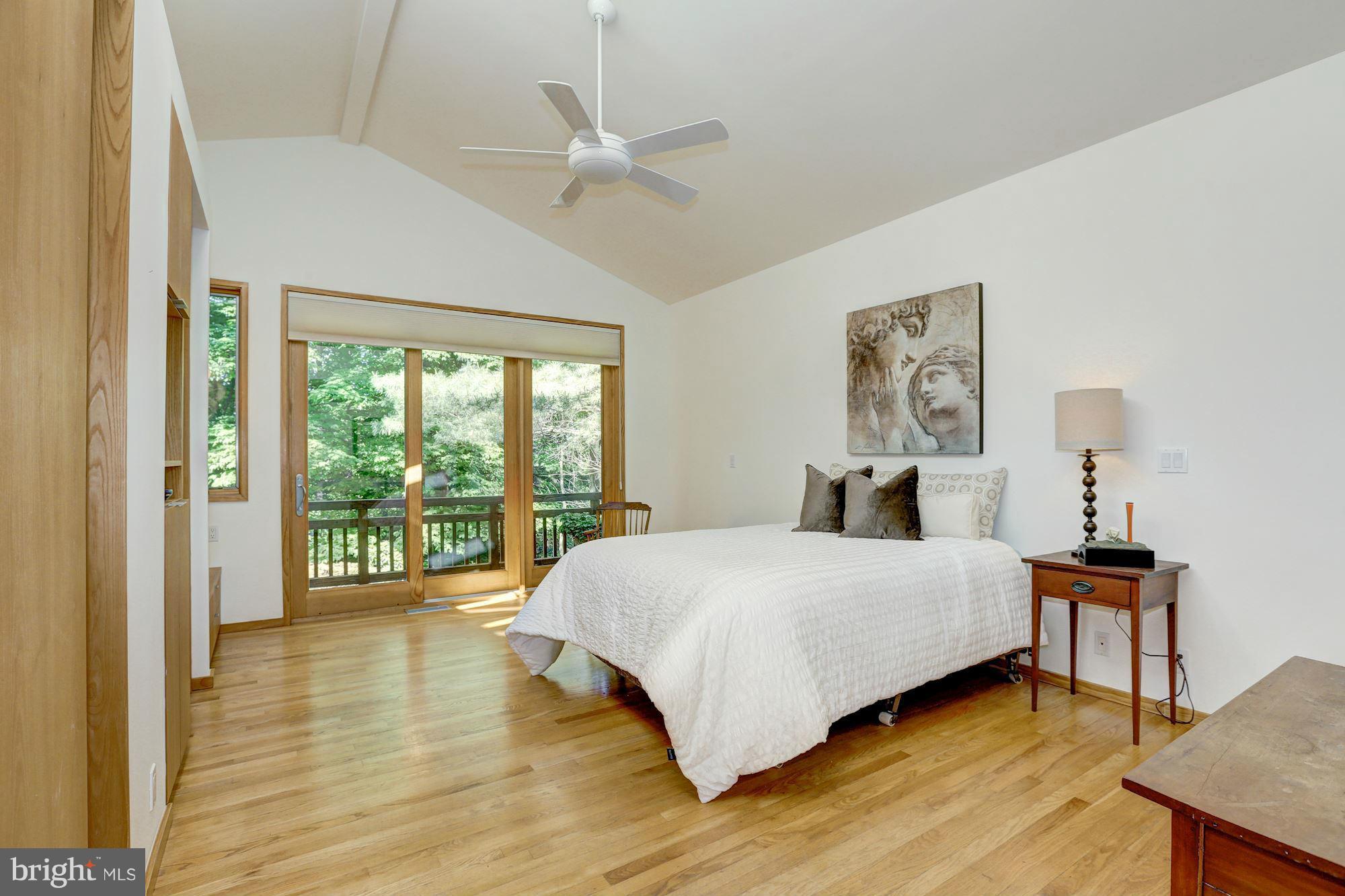 FLINT HILL - Residential