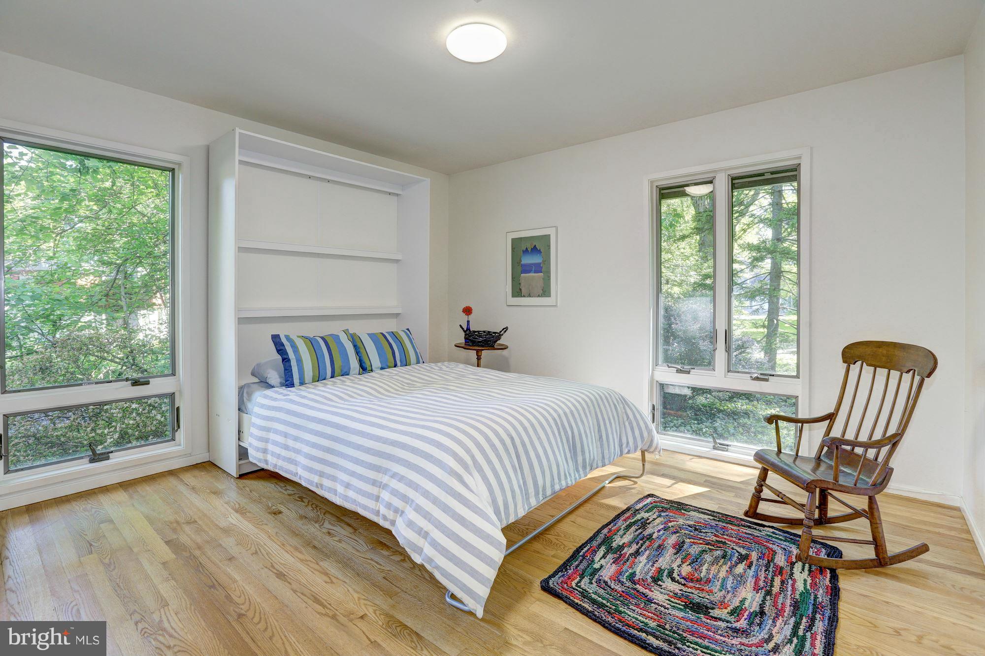 FLINT HILL - Residential