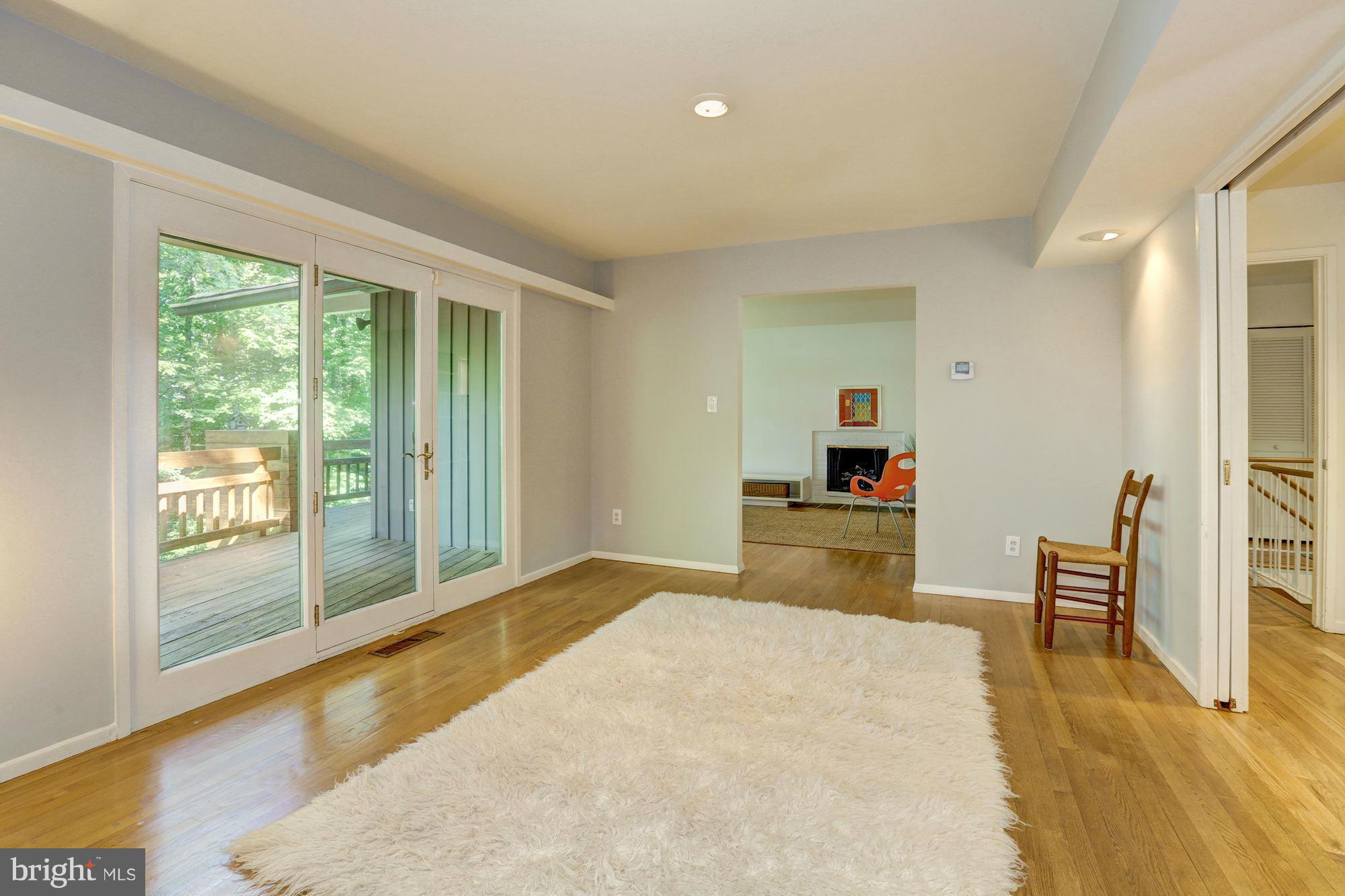 FLINT HILL - Residential