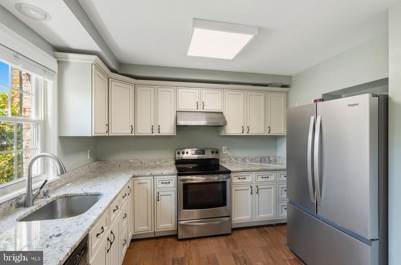 SILVER SPRING STATION - Residential