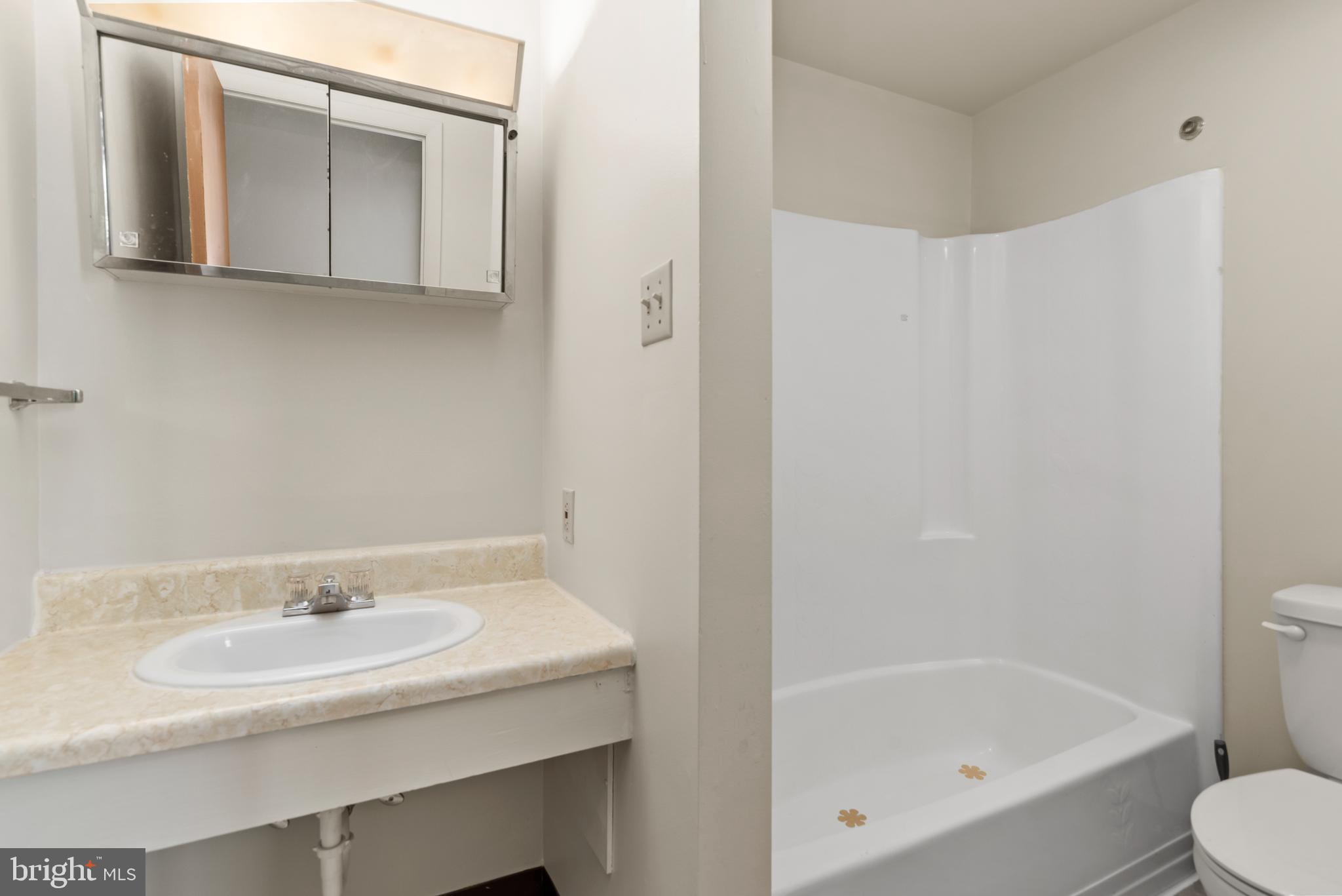 DOWNTOWN HAGERSTOWN - Commercial Sale