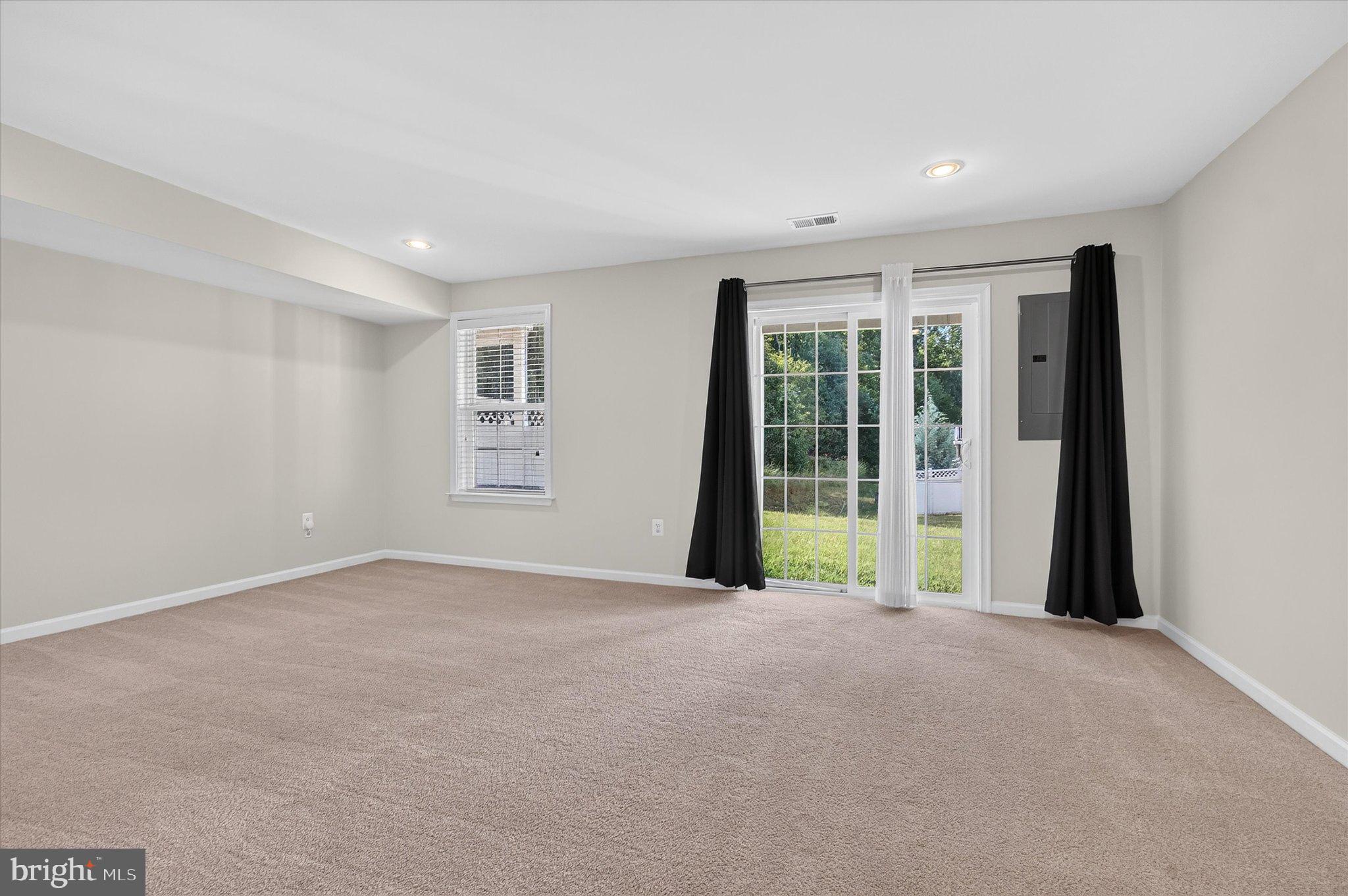 706 BUNKER LANE