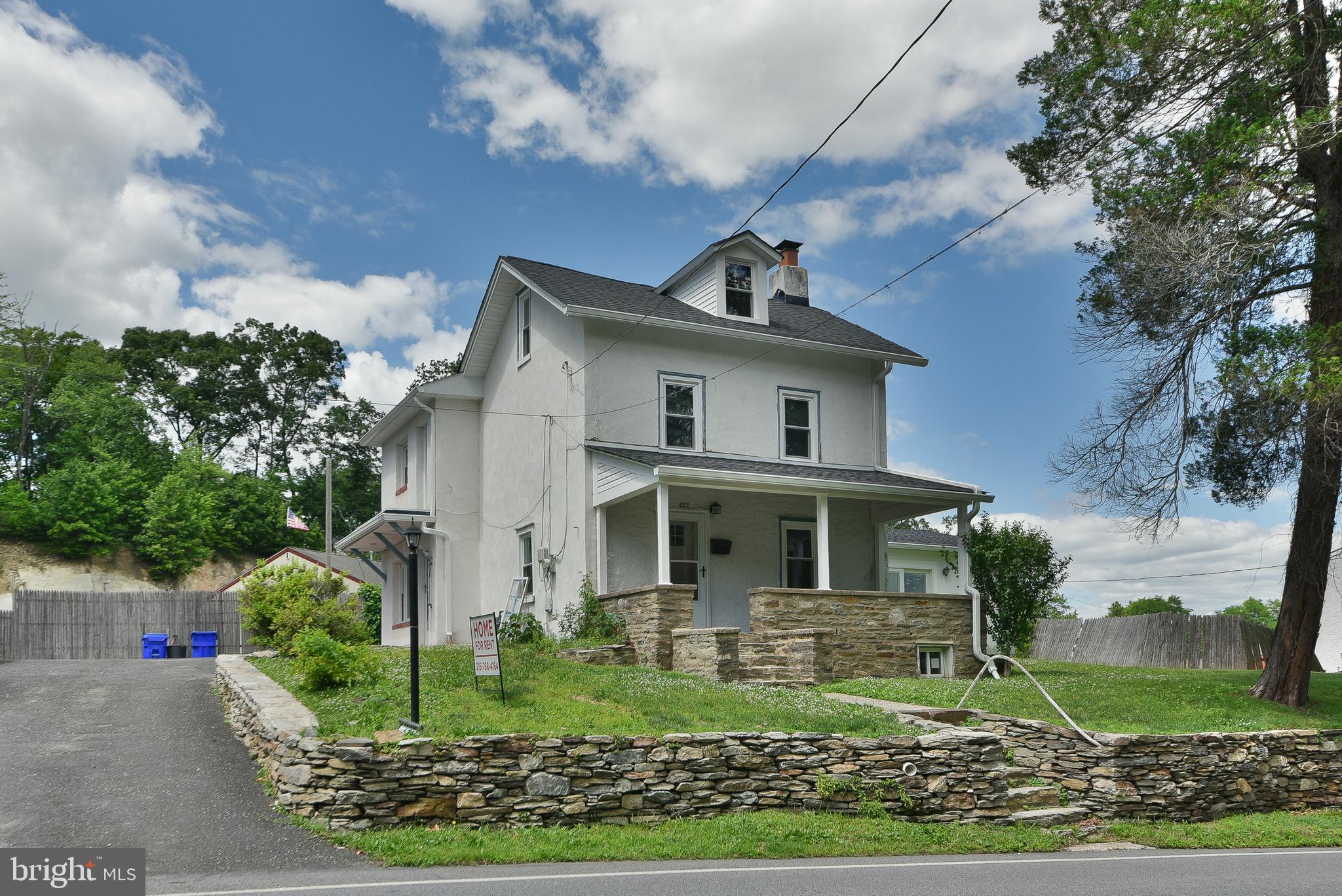 422 WILLOW GROVE AVENUE