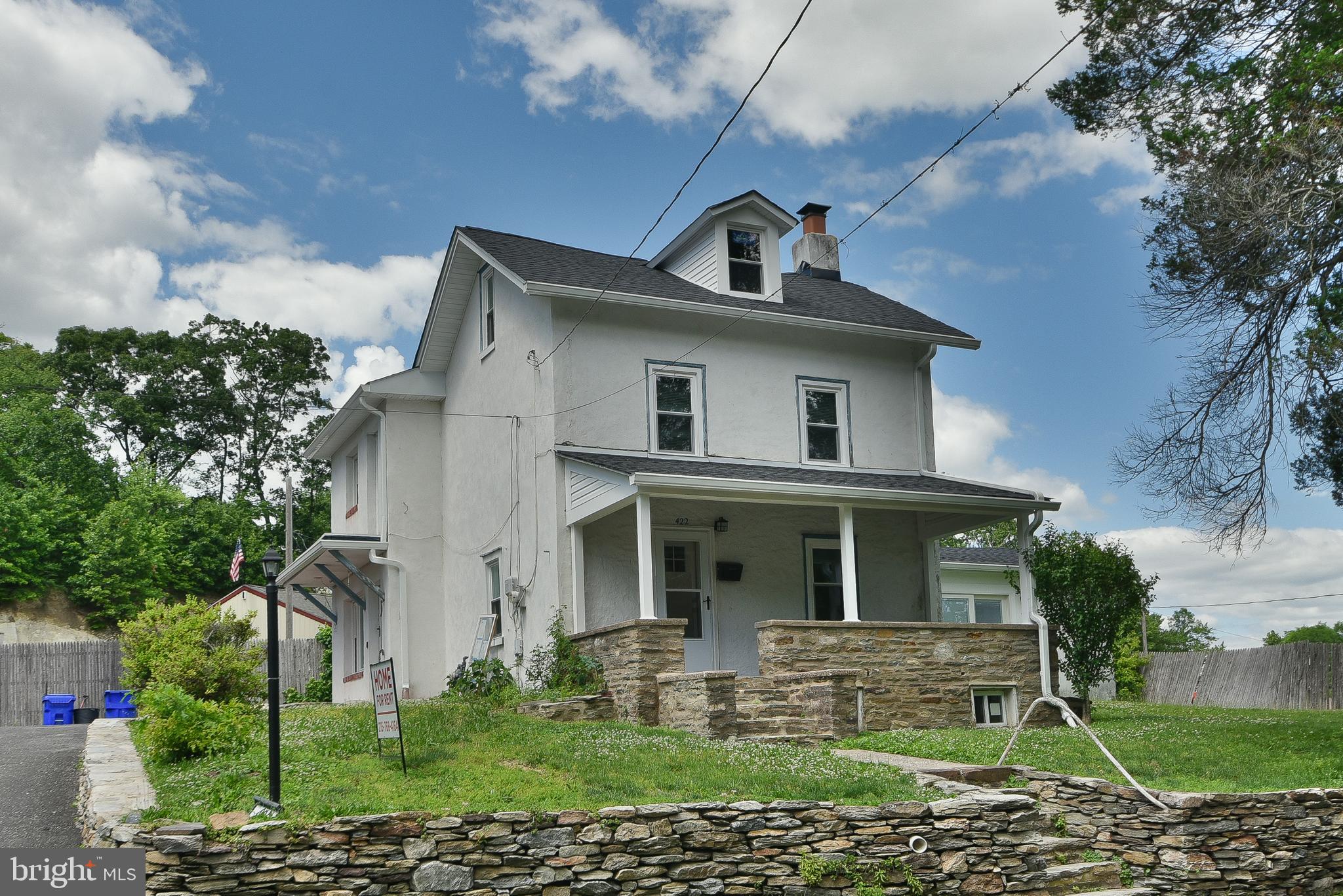 422 WILLOW GROVE AVENUE