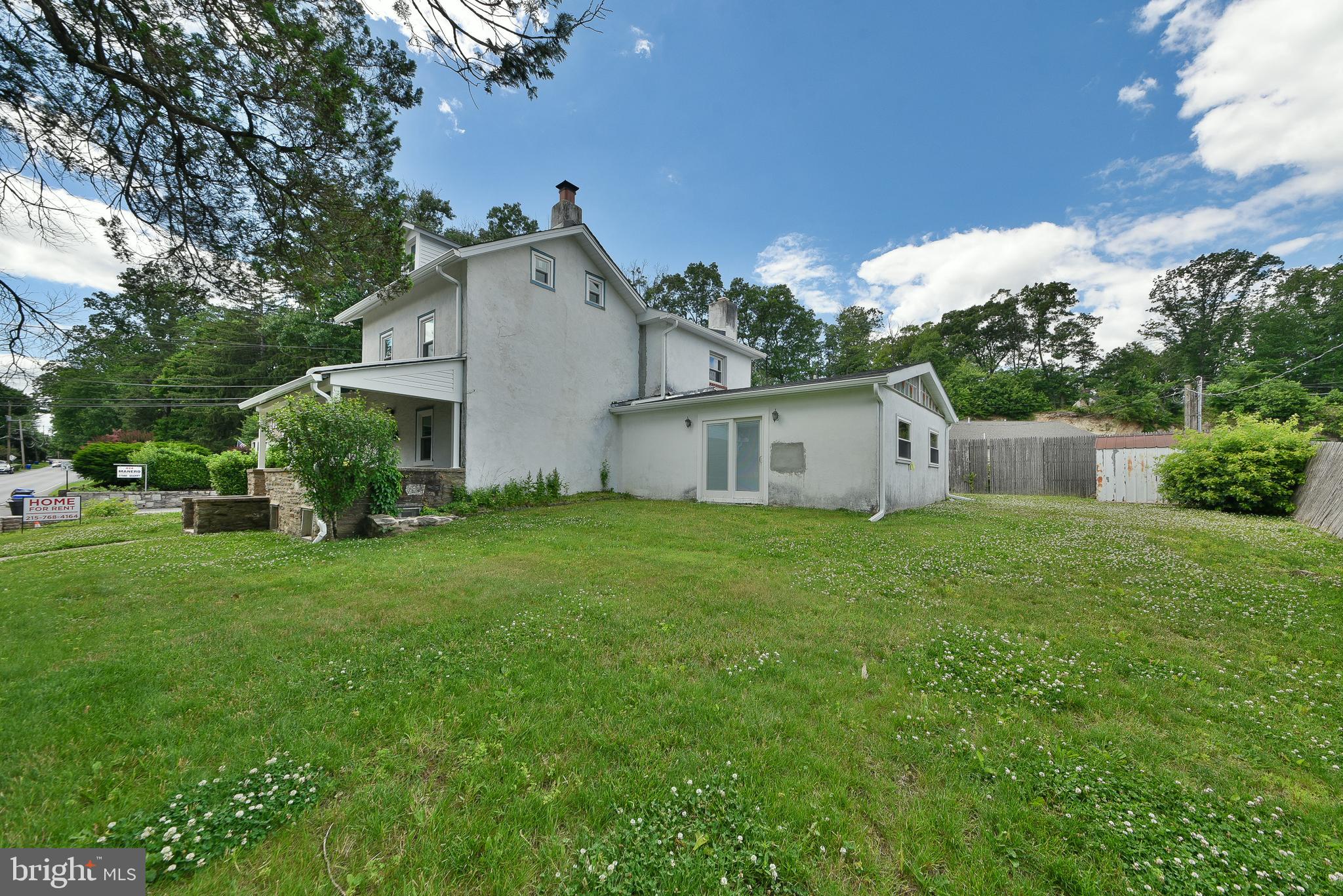 422 WILLOW GROVE AVENUE