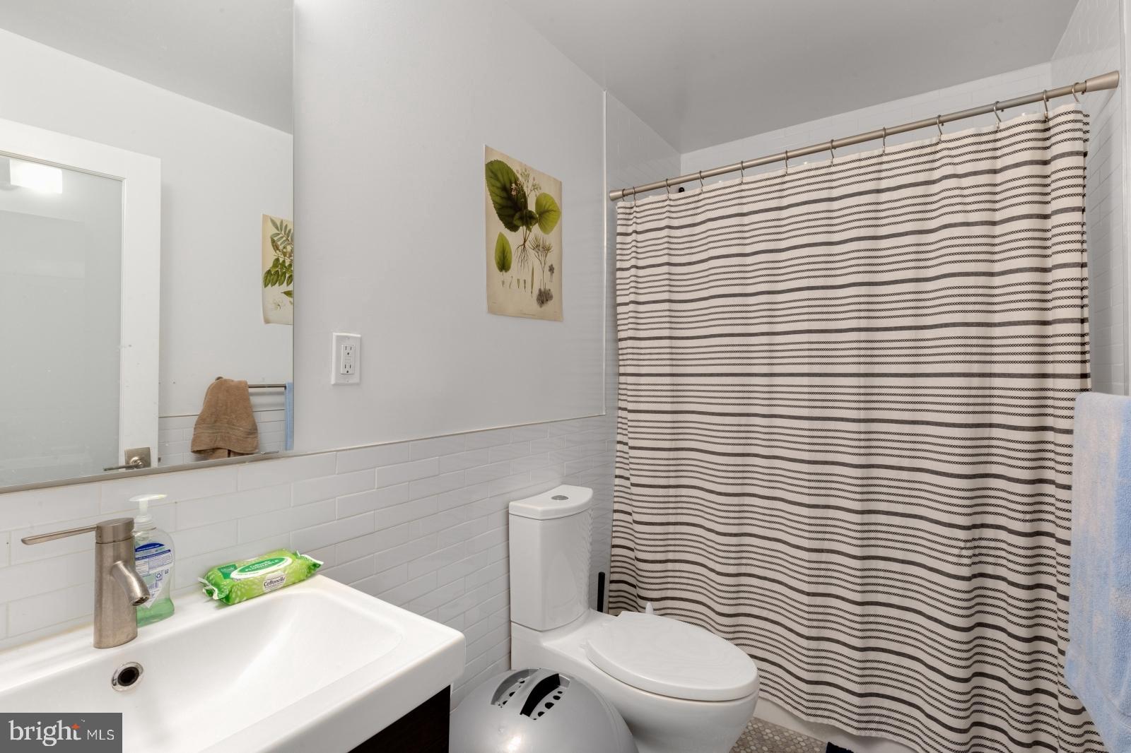 FISHTOWN - Residential Lease