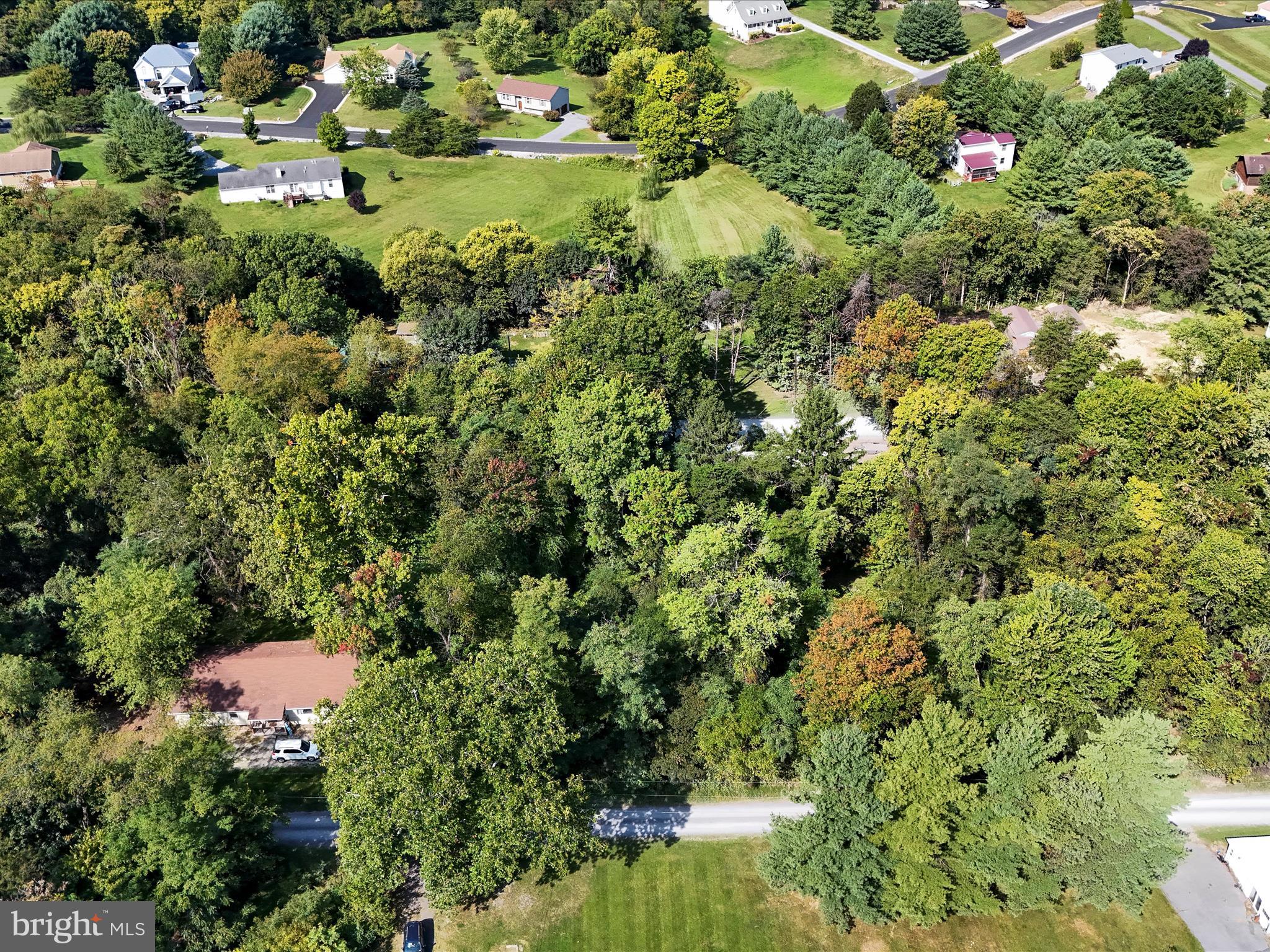 POTOMAC PARK ESTATES - Land