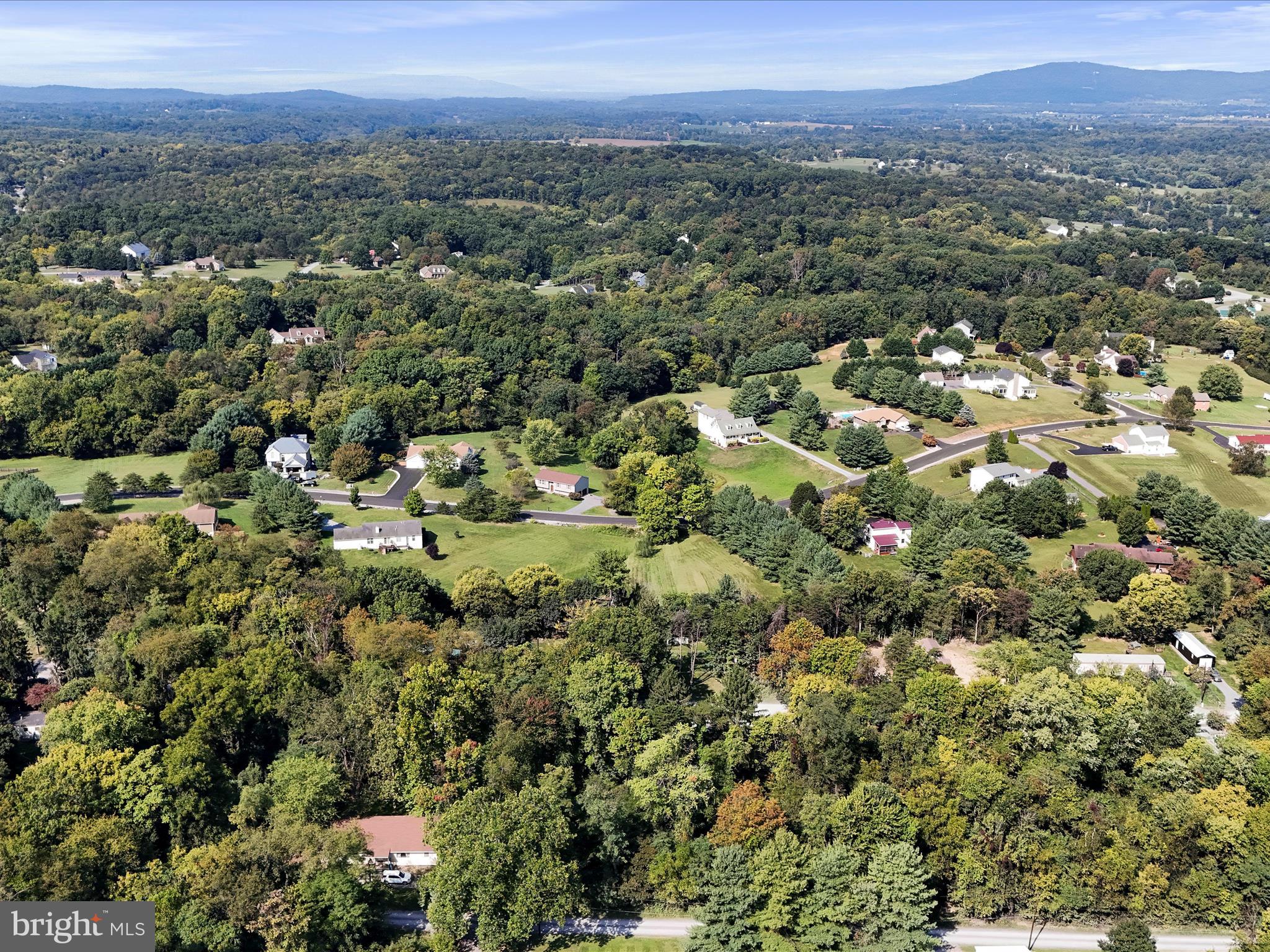 POTOMAC PARK ESTATES - Land