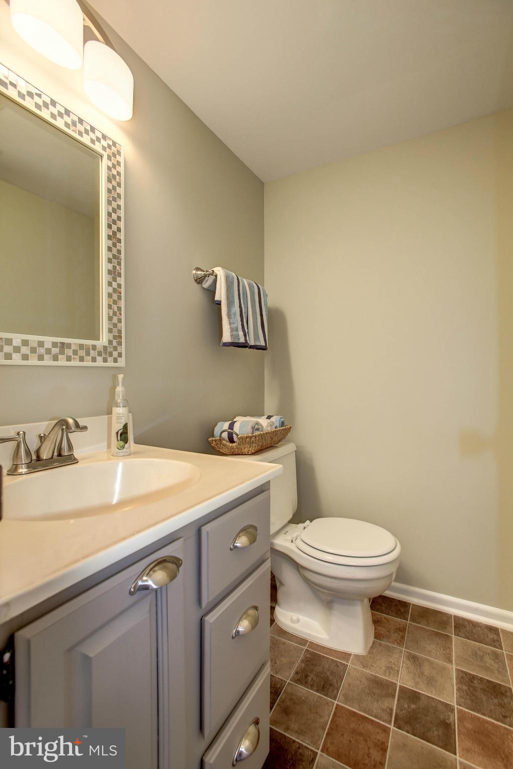 HICKORY FARMS - Residential