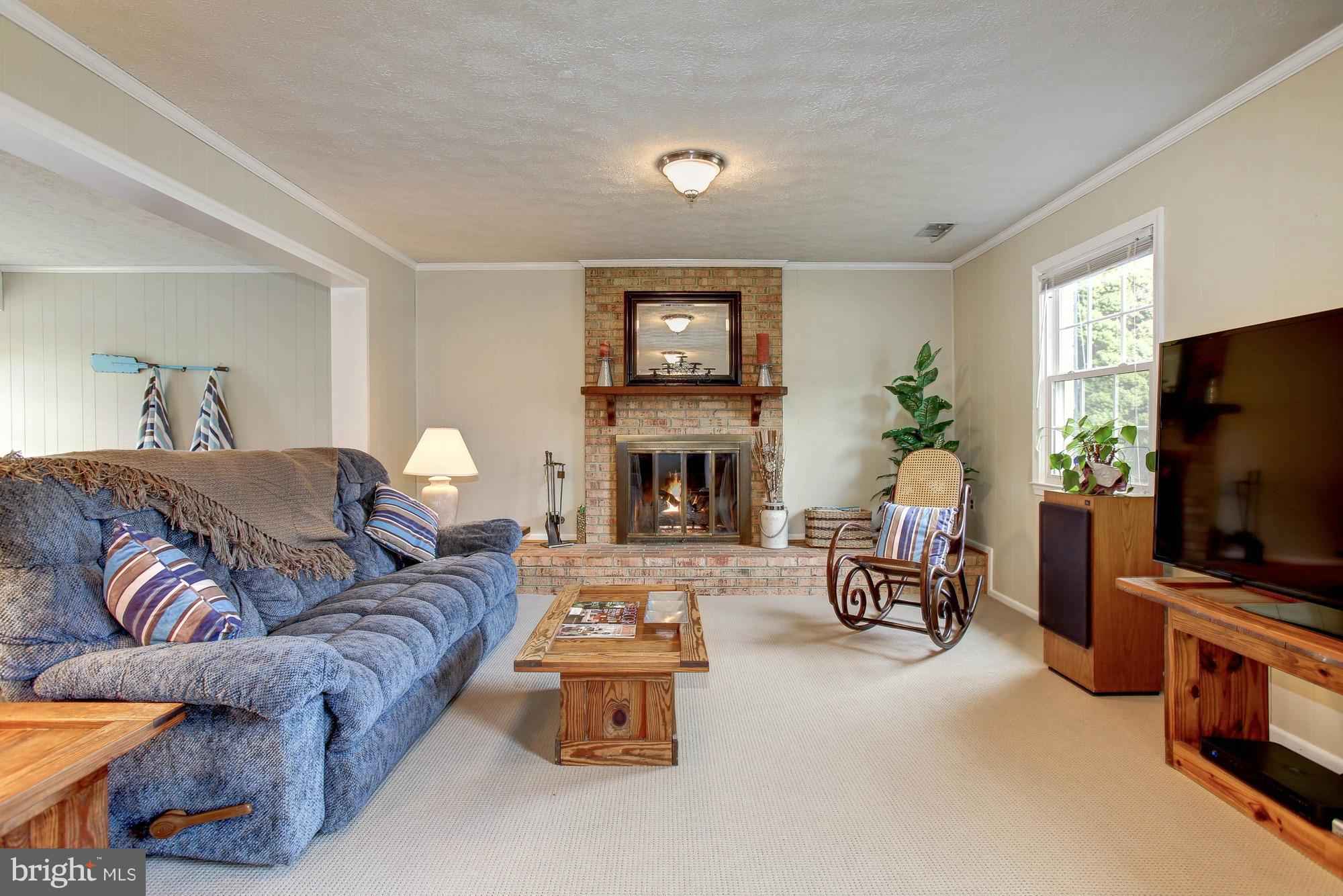 HICKORY FARMS - Residential