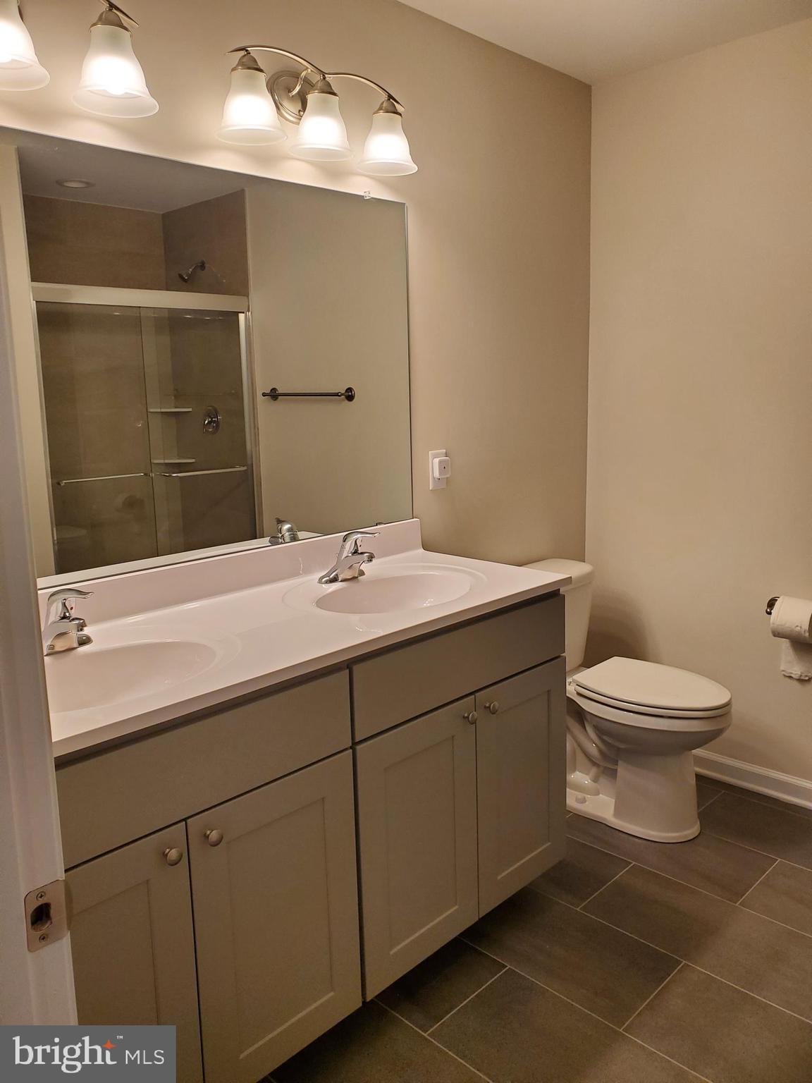 PRENTISS POINT II - Residential Lease