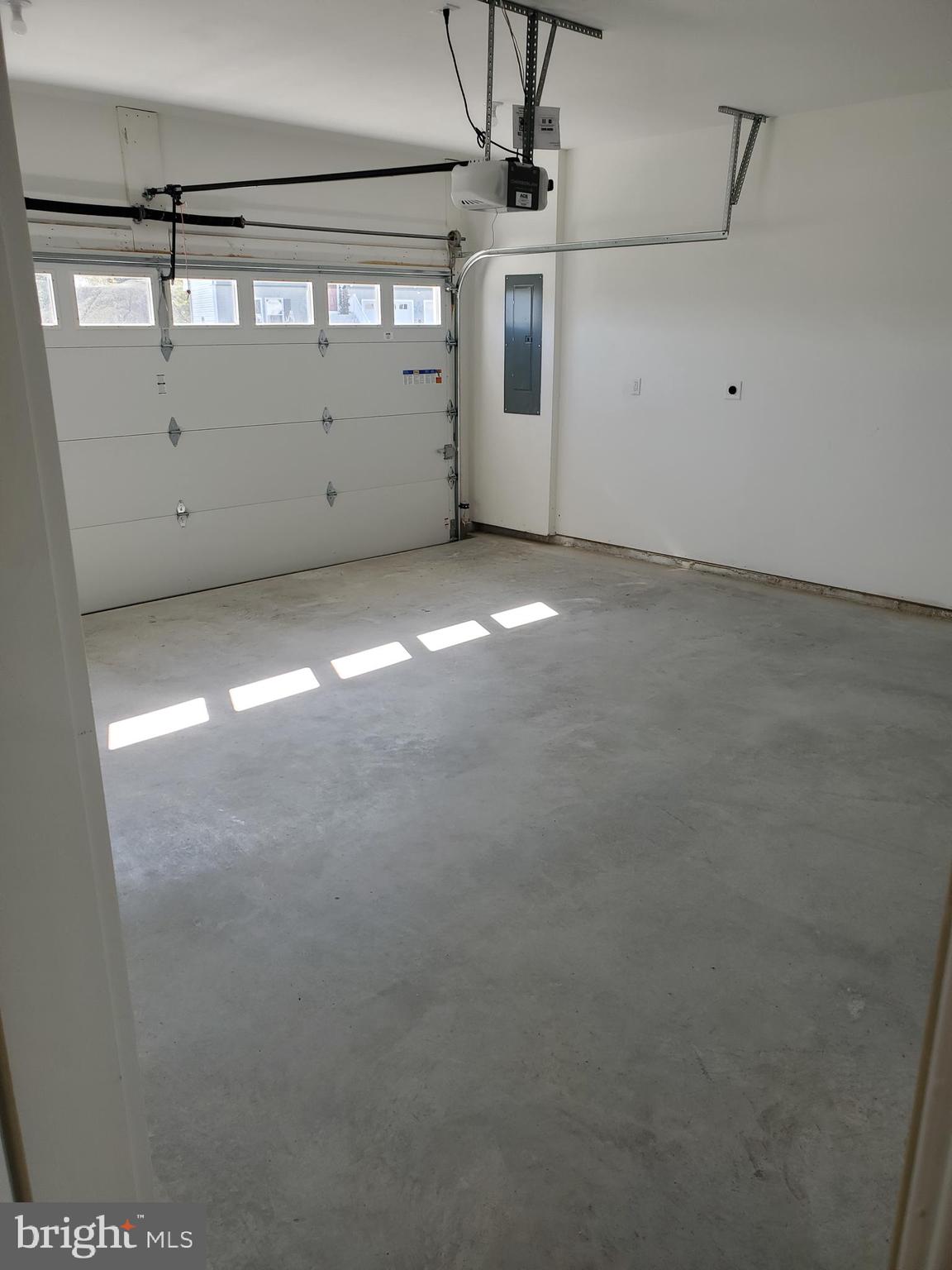 PRENTISS POINT II - Residential Lease