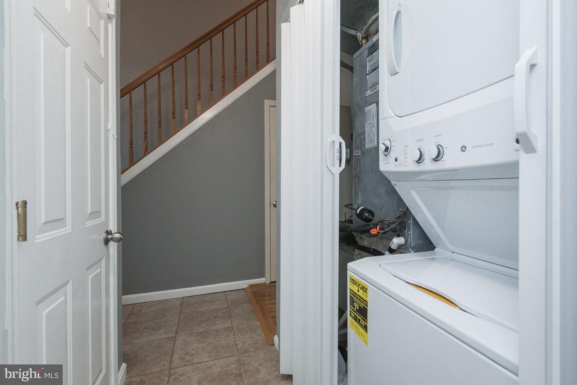 KINGS COUNCIL - Residential Lease