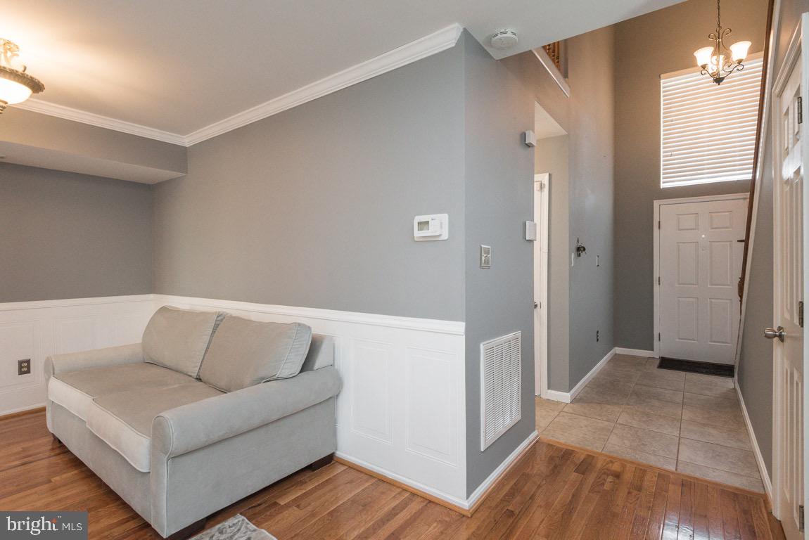 KINGS COUNCIL - Residential Lease