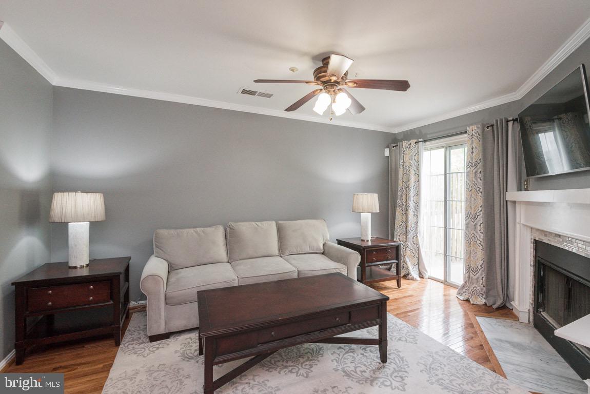 KINGS COUNCIL - Residential Lease