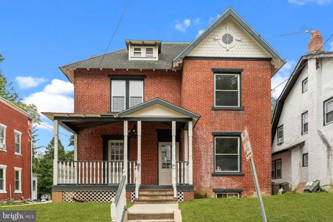 41 CURTIS AVENUE 43 WOODBURY NJ 08096