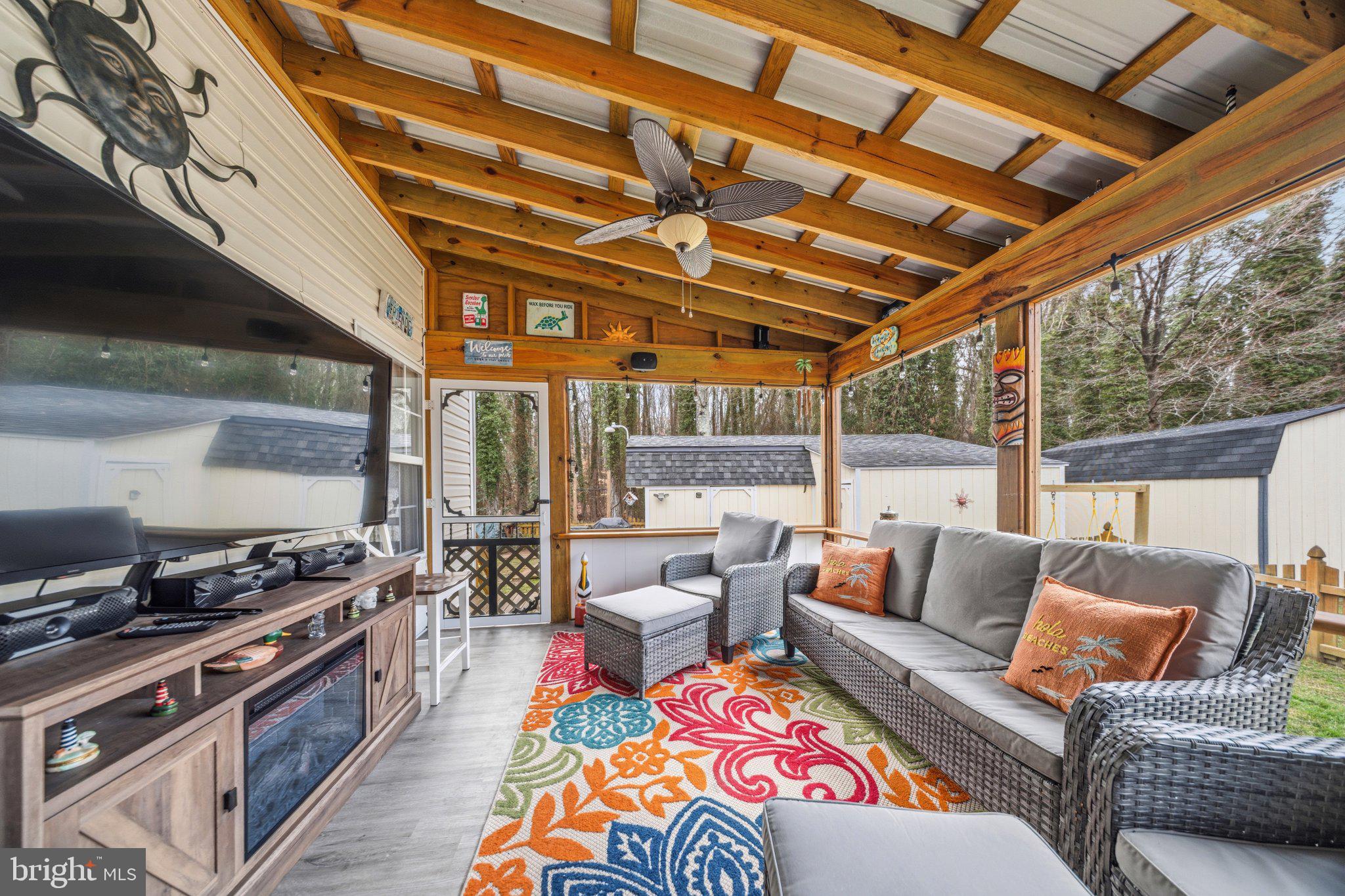 SHOREHAM BEACH - Residential