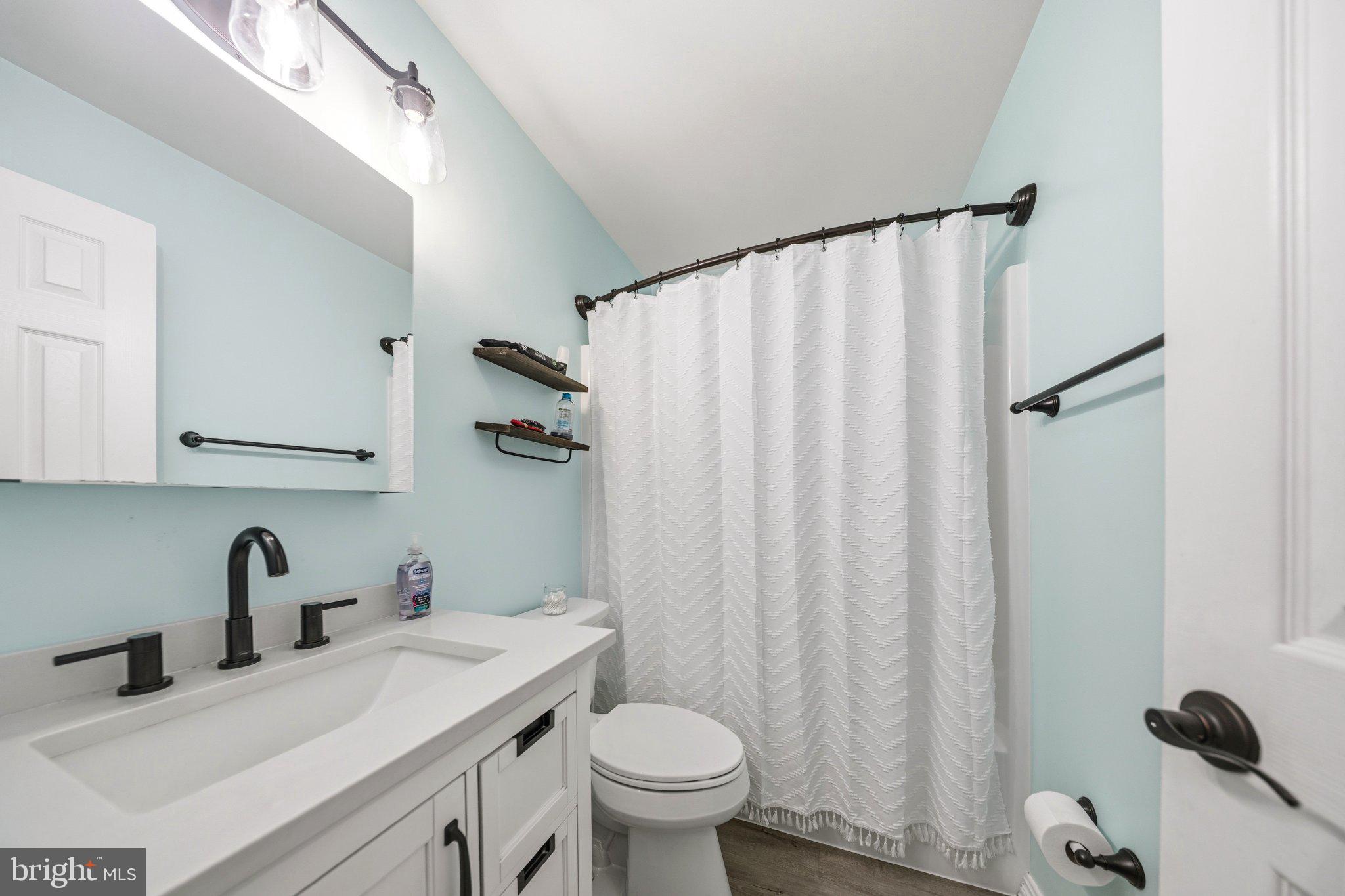 SHOREHAM BEACH - Residential