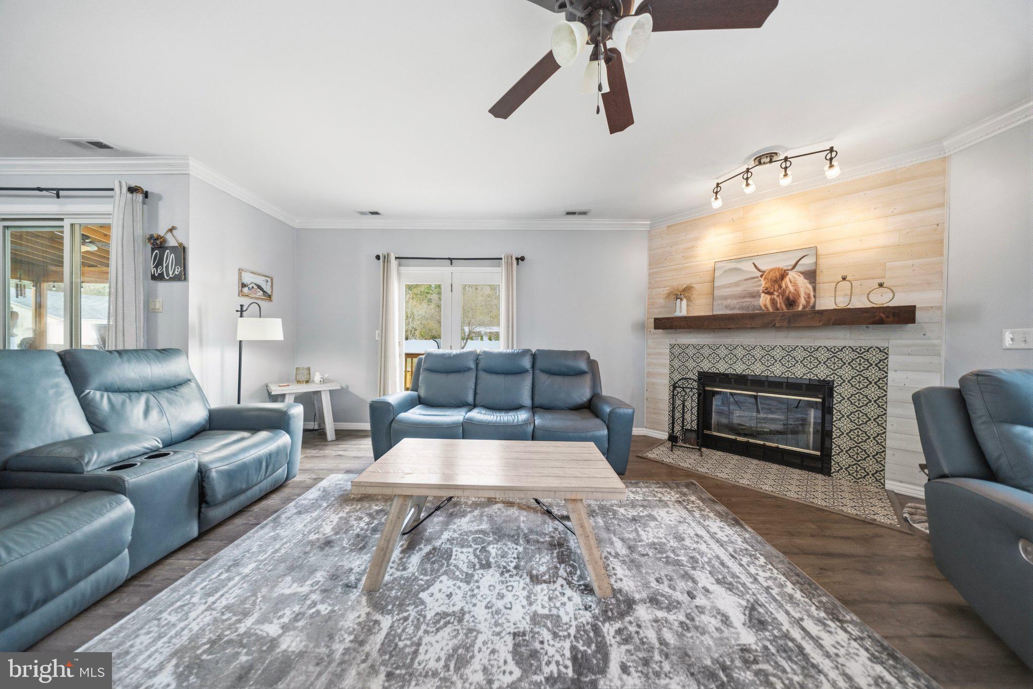 SHOREHAM BEACH - Residential