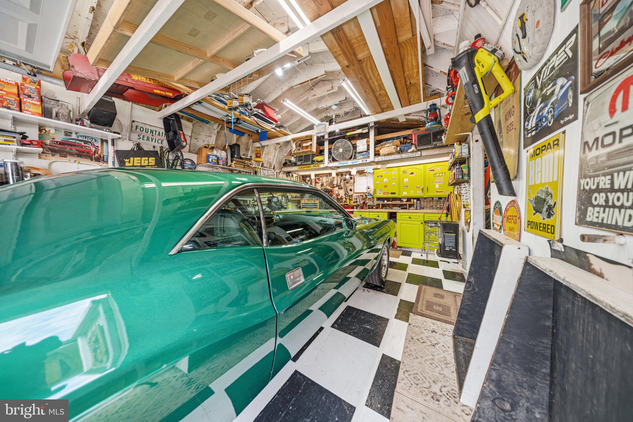 SHOREHAM BEACH - Residential