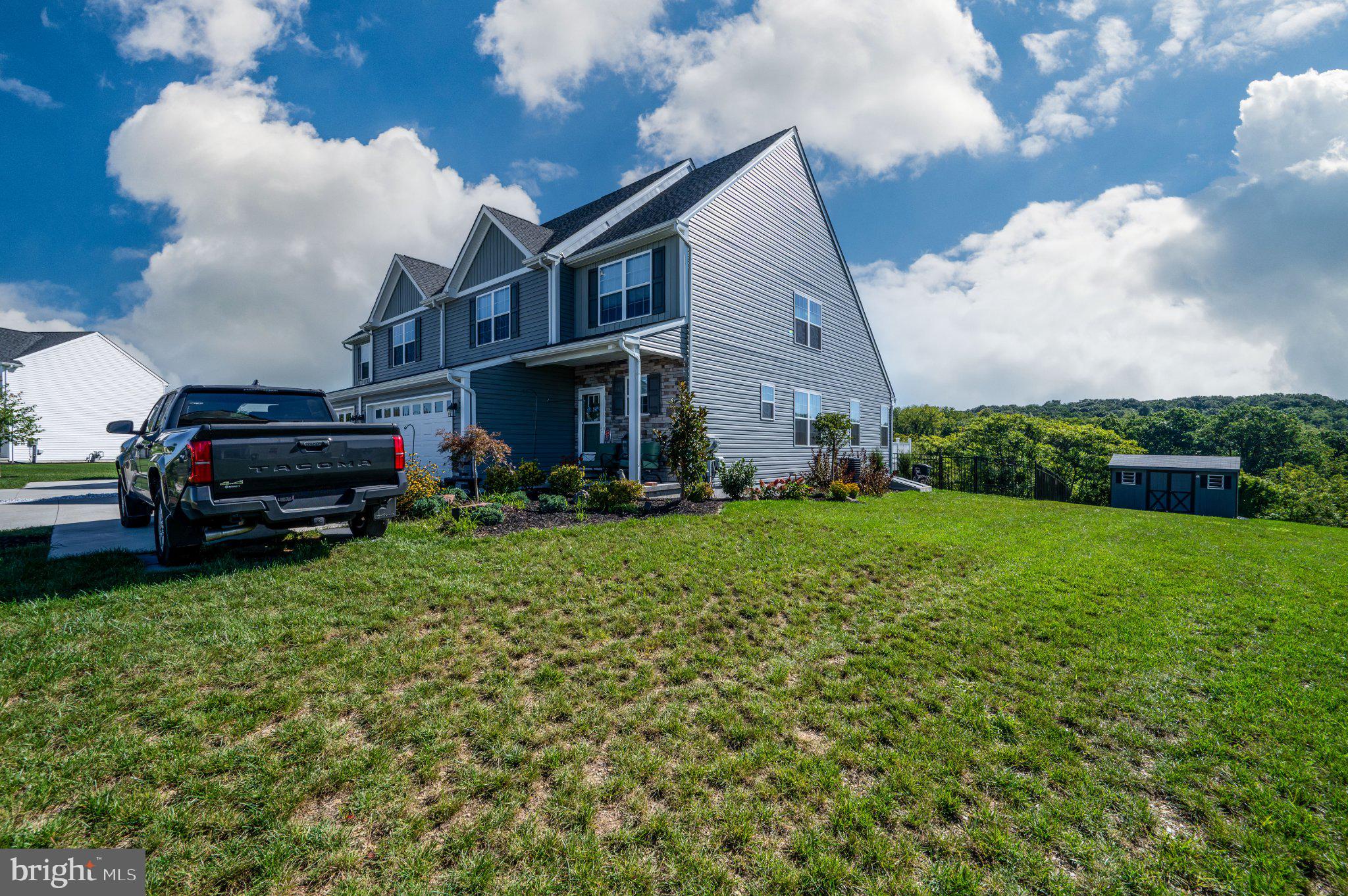 125 SUNGLO DRIVE